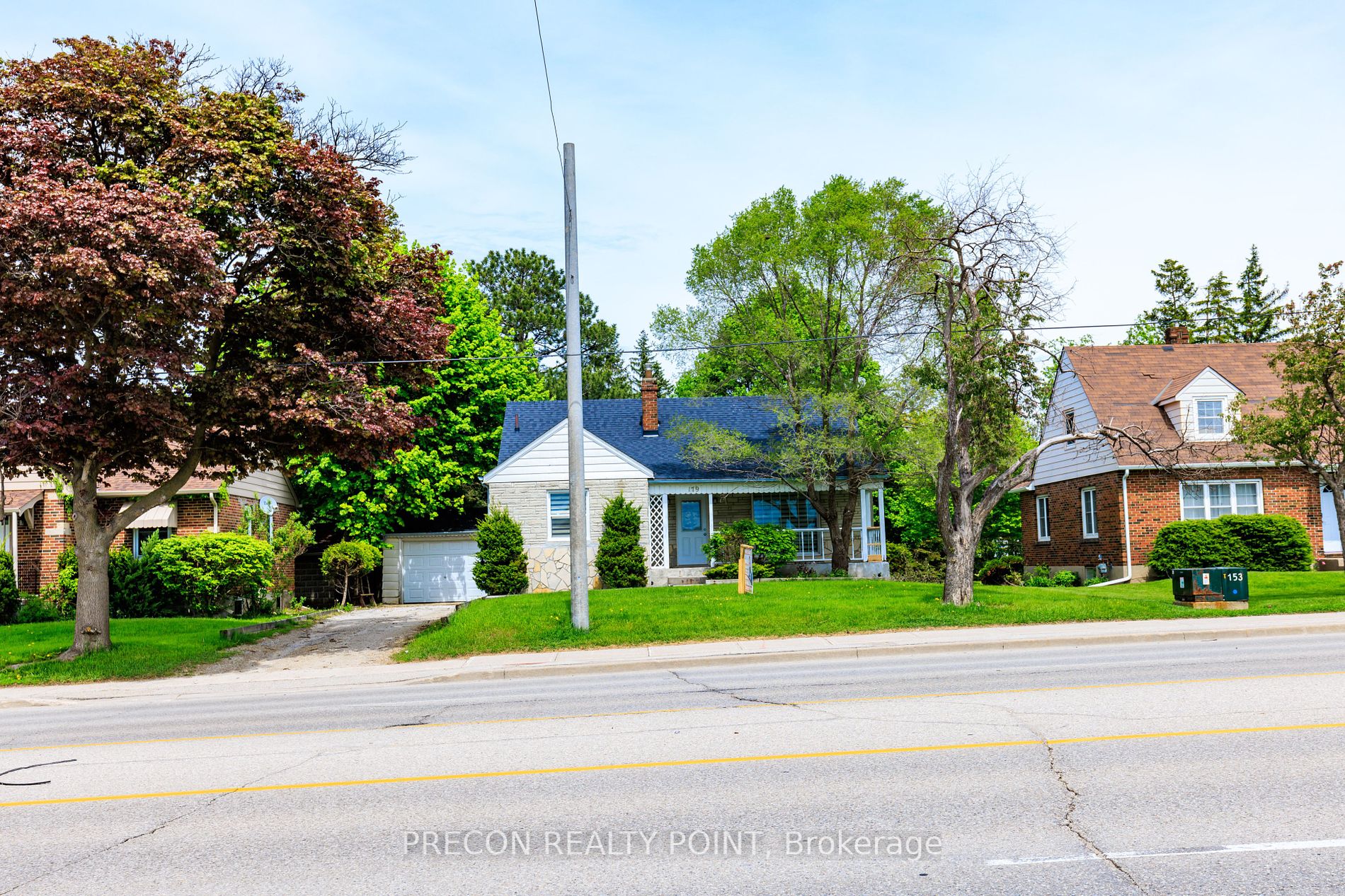 179 Queen Street S