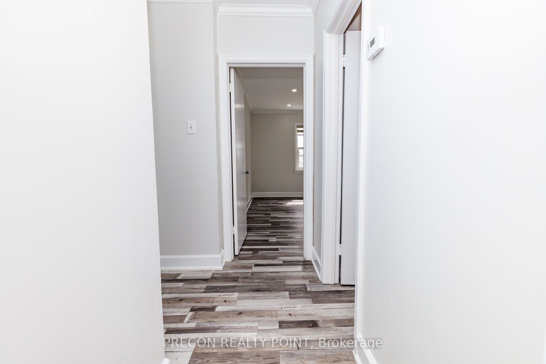 179 Queen Street S
