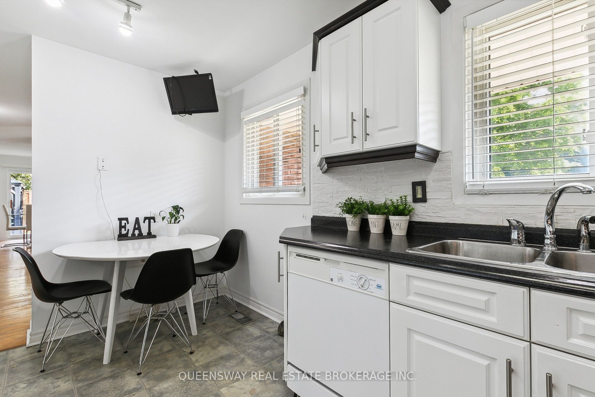 6520 Corfu Road, #1