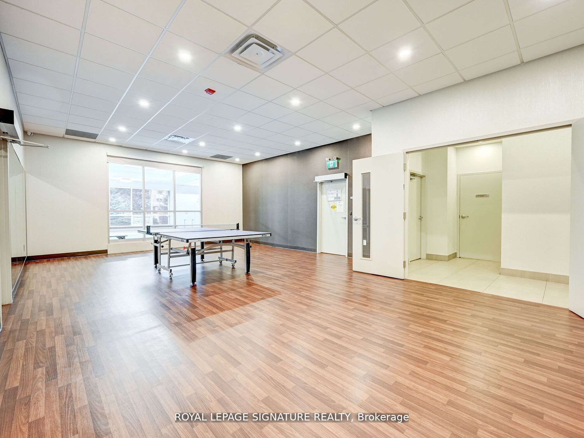 812 Burnhamthorpe Rd, #Ph04