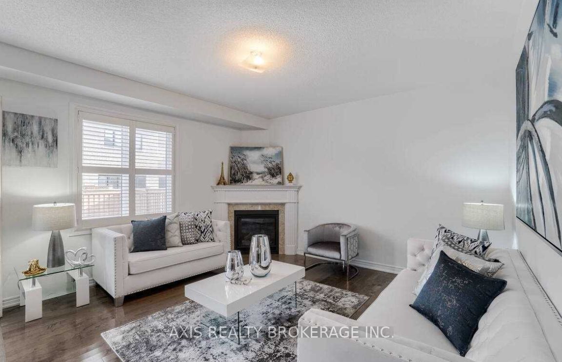 15 Grove End Way