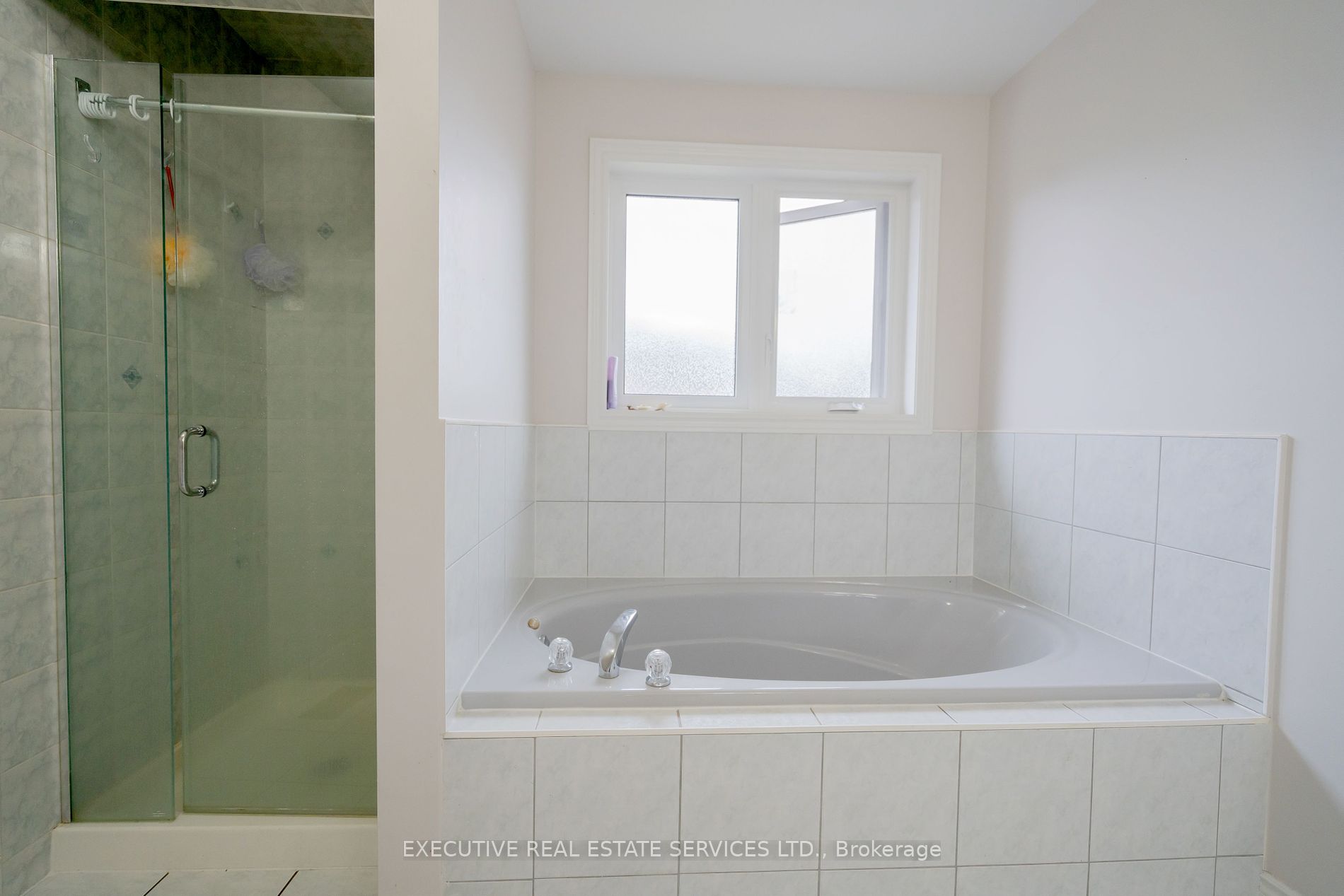 11 Briardale Rd