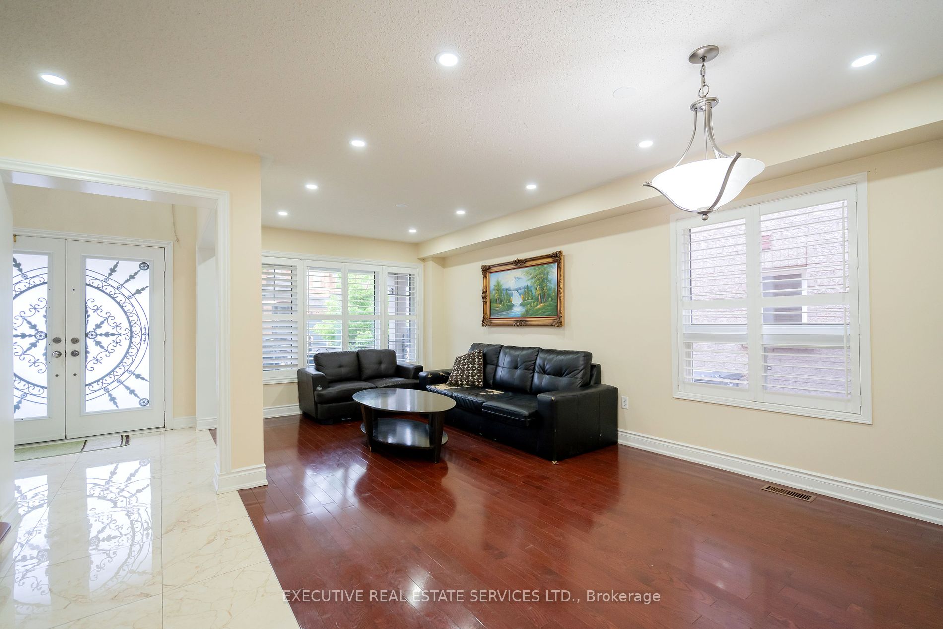 11 Briardale Rd
