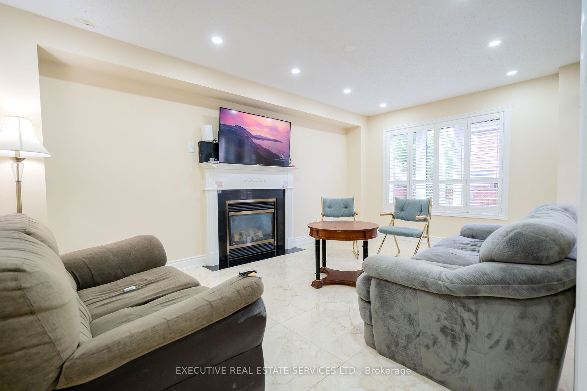 11 Briardale Rd