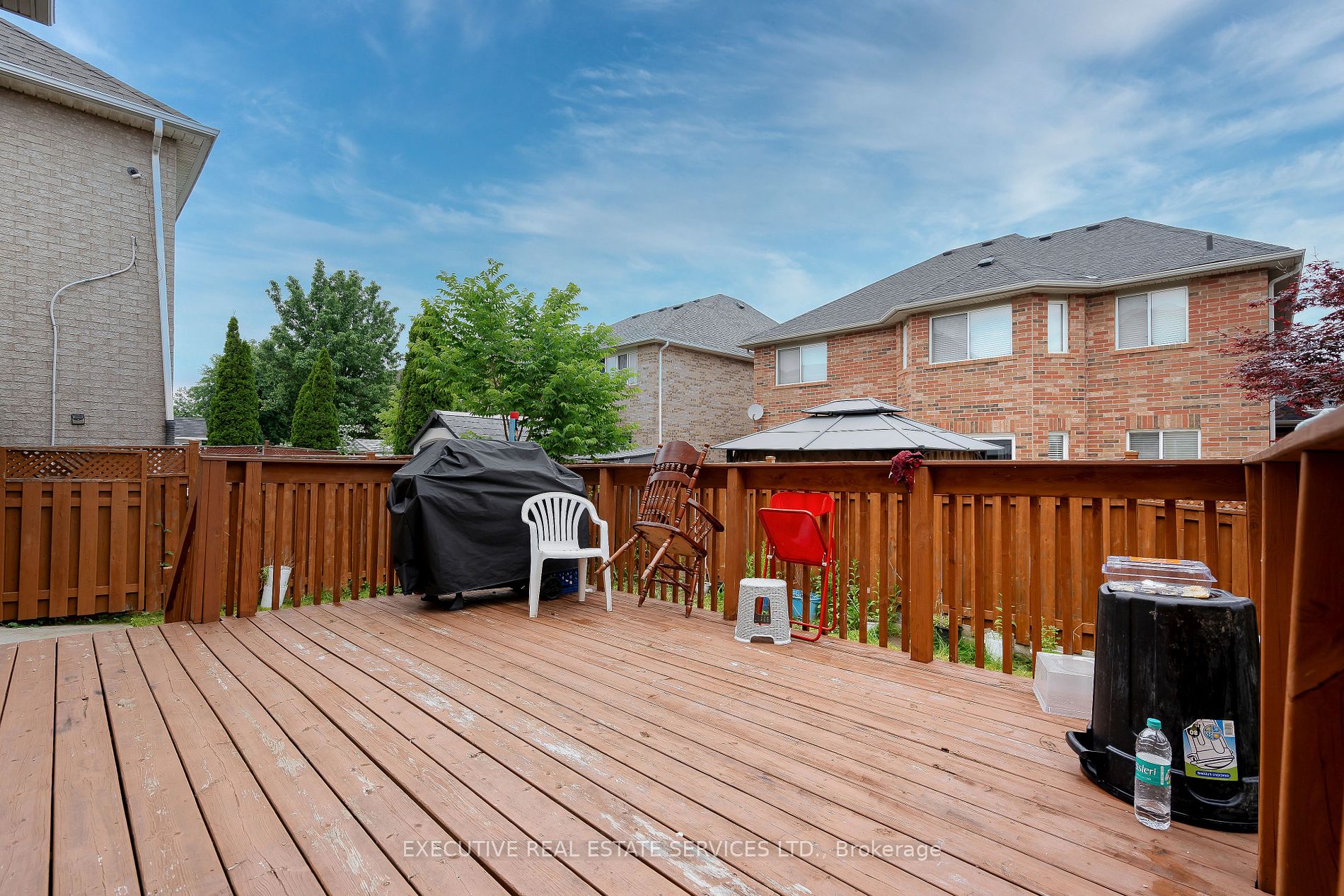 11 Briardale Rd