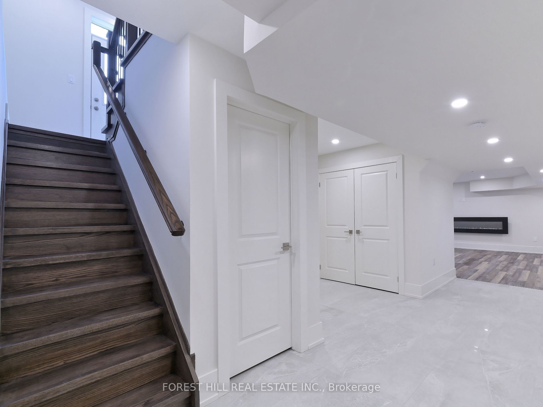 723 Ebony Avenue
