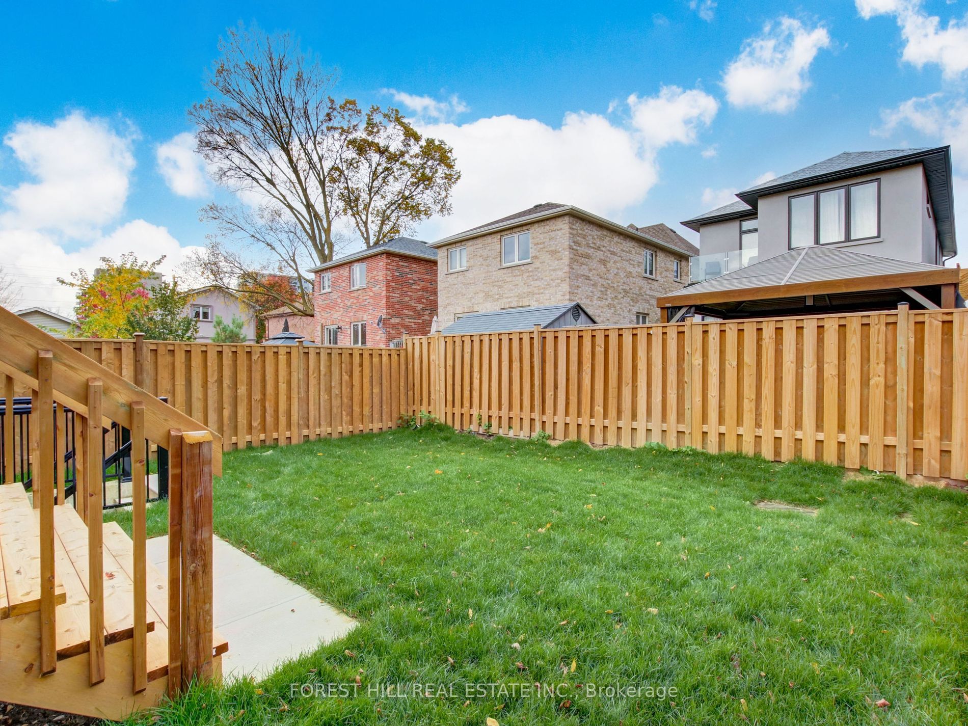 723 Ebony Avenue