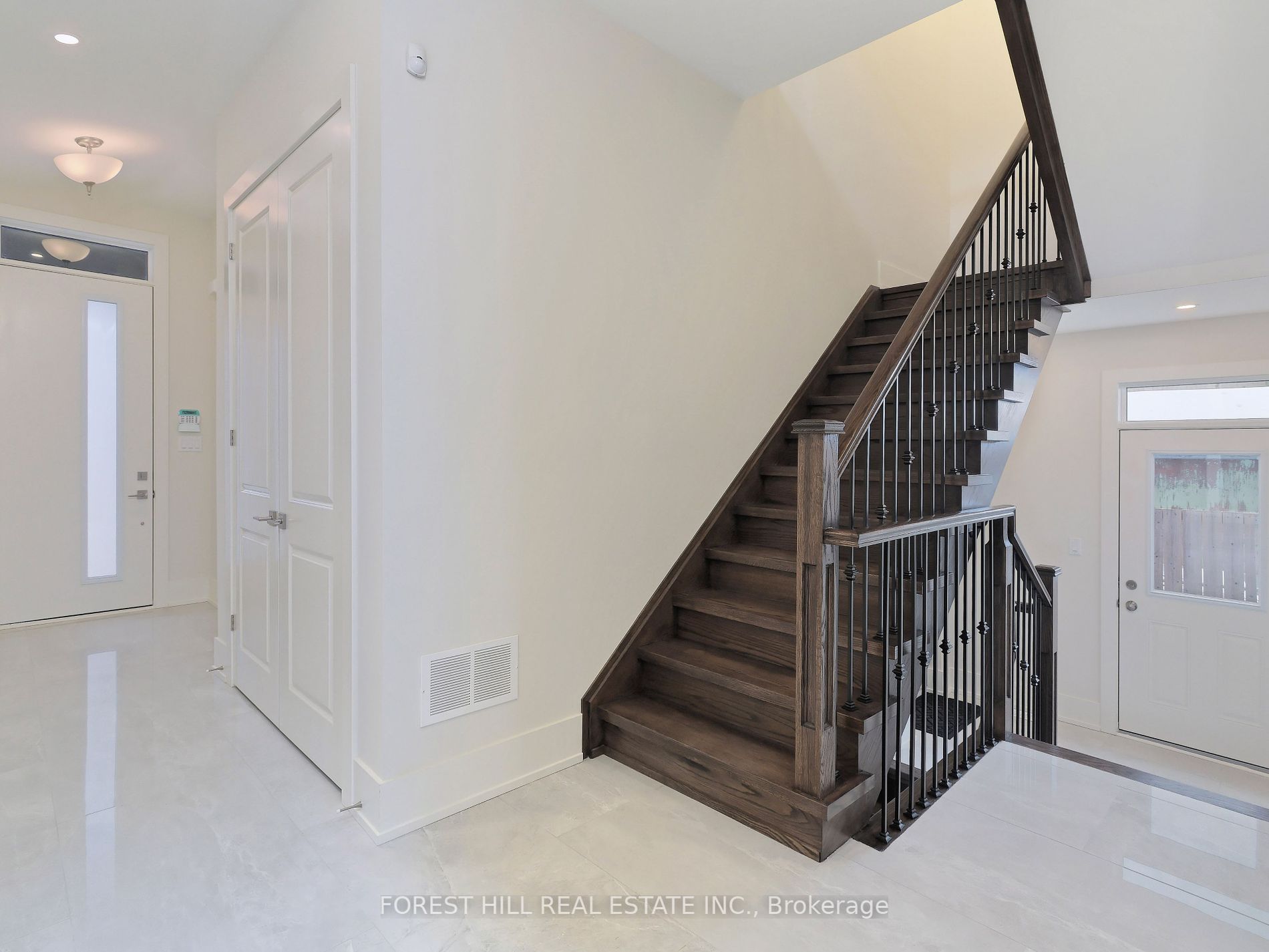 723 Ebony Avenue