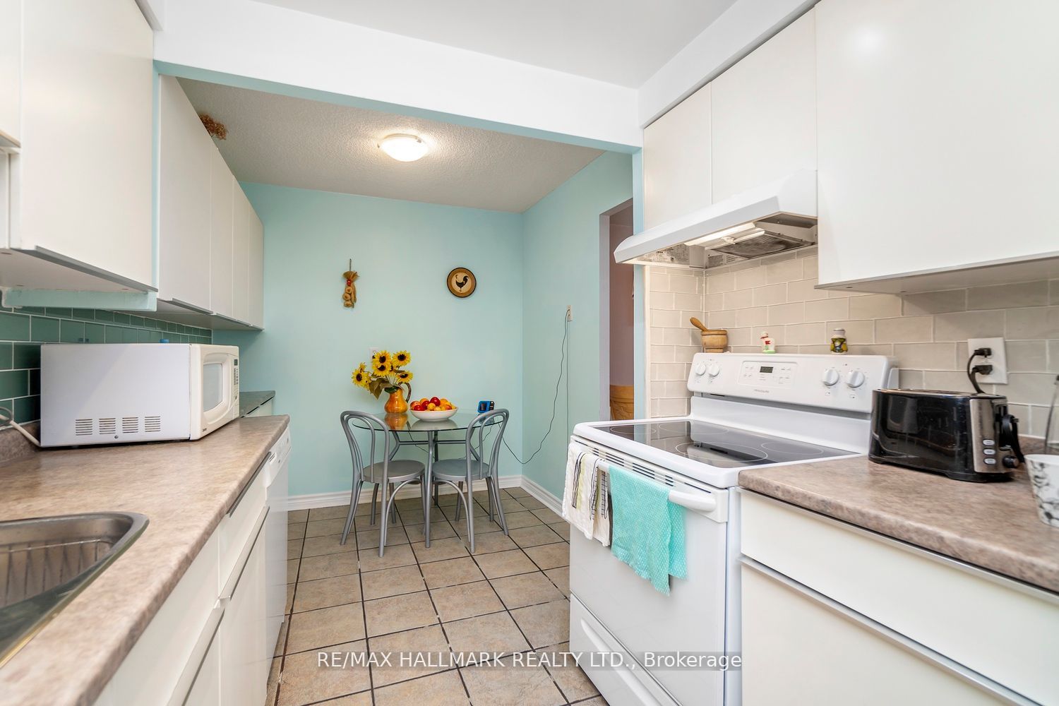 2542 Argyle Road, #801