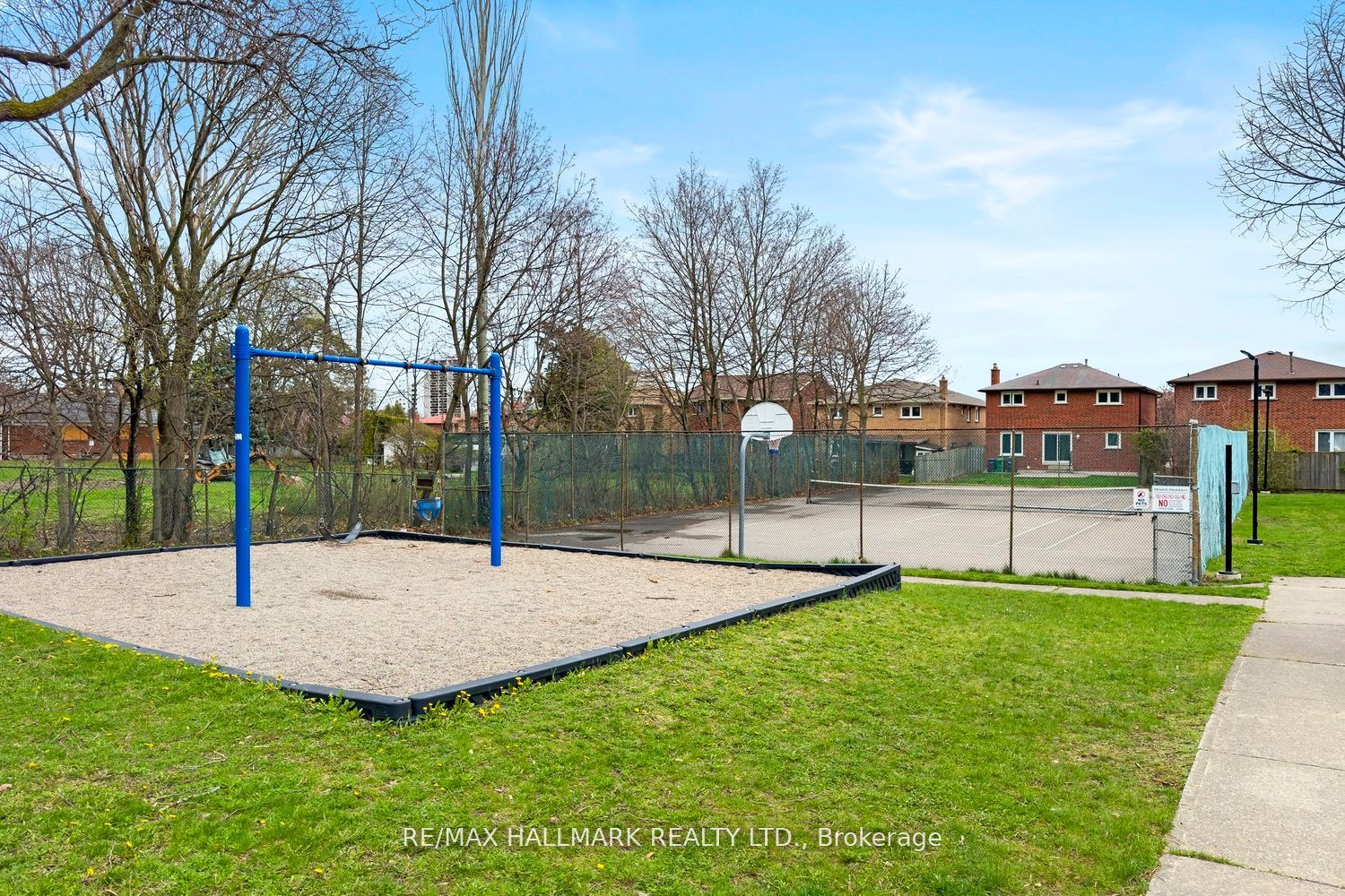 2542 Argyle Road, #801