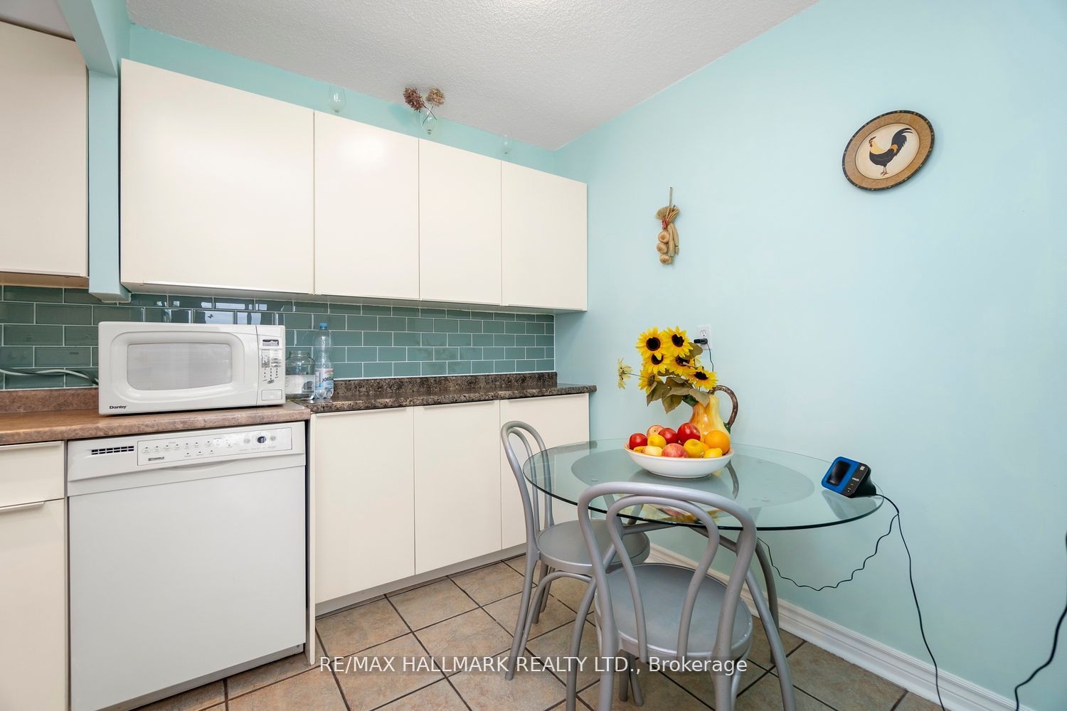 2542 Argyle Road, #801