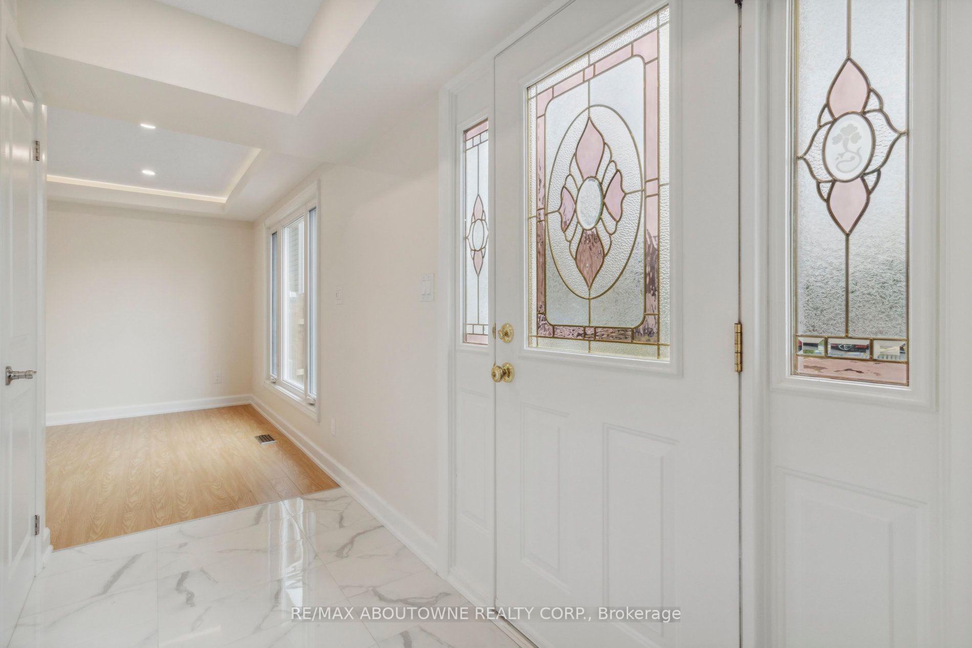 16 Jasmine Square