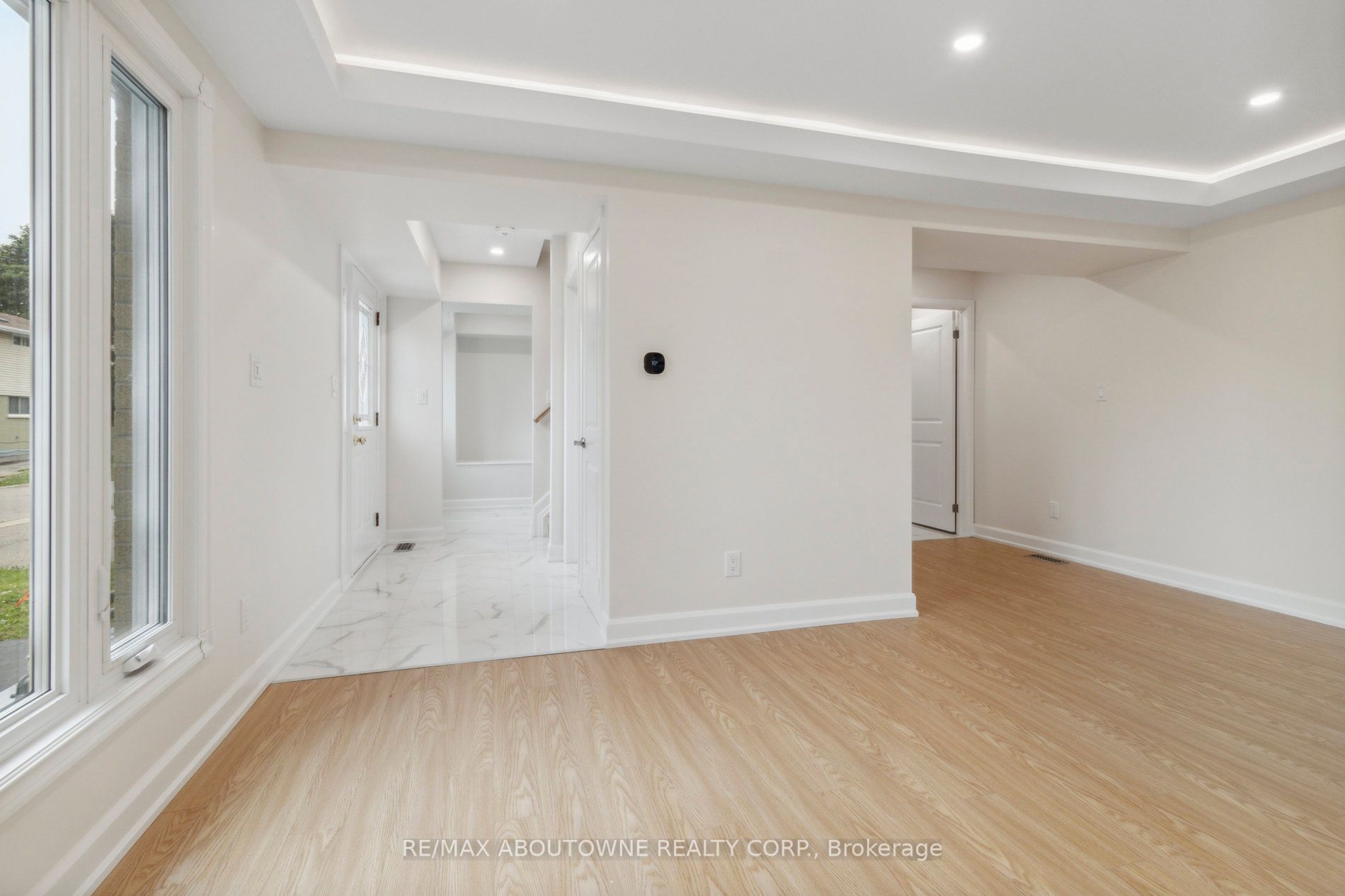 16 Jasmine Square