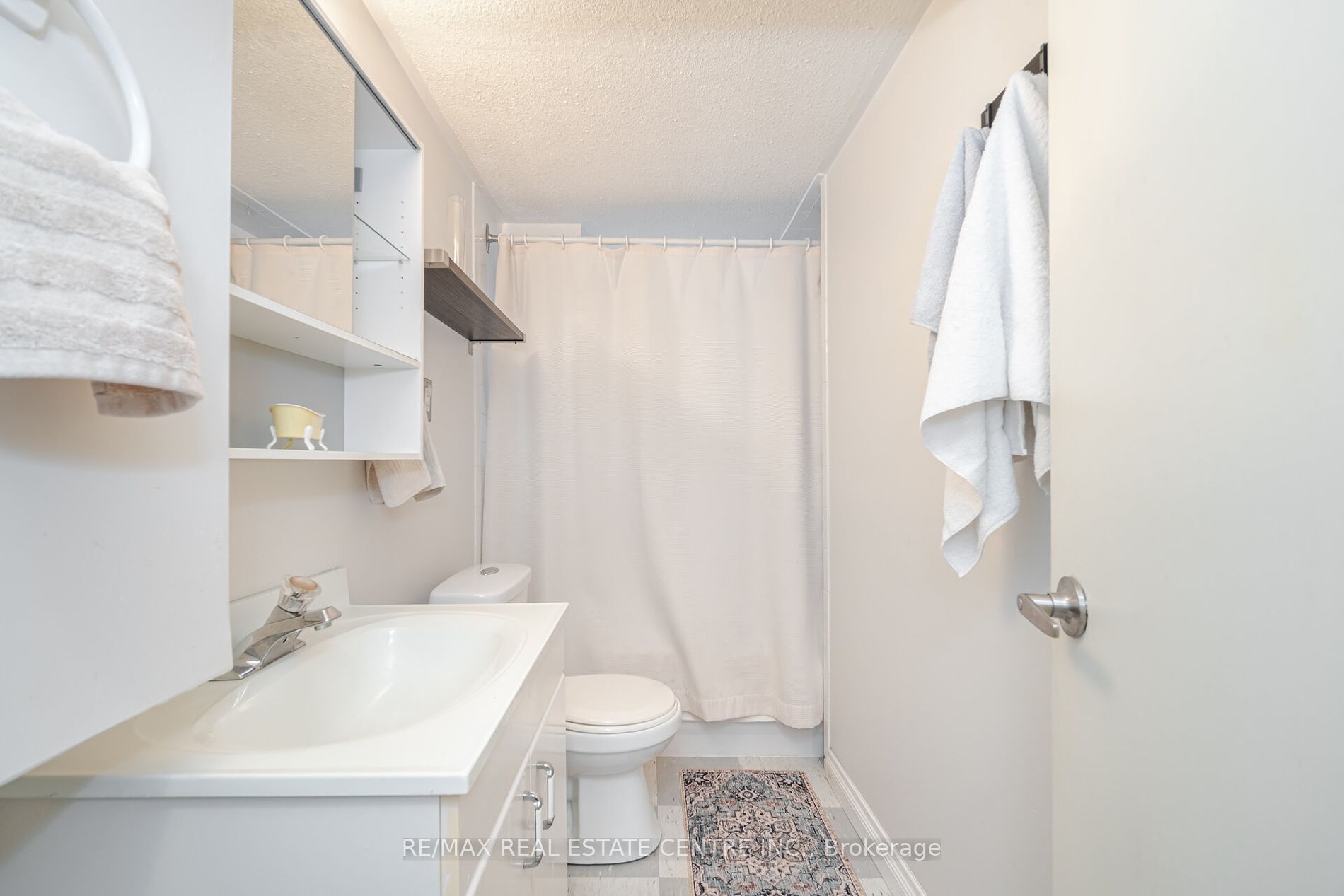 238 Laurier Avenue