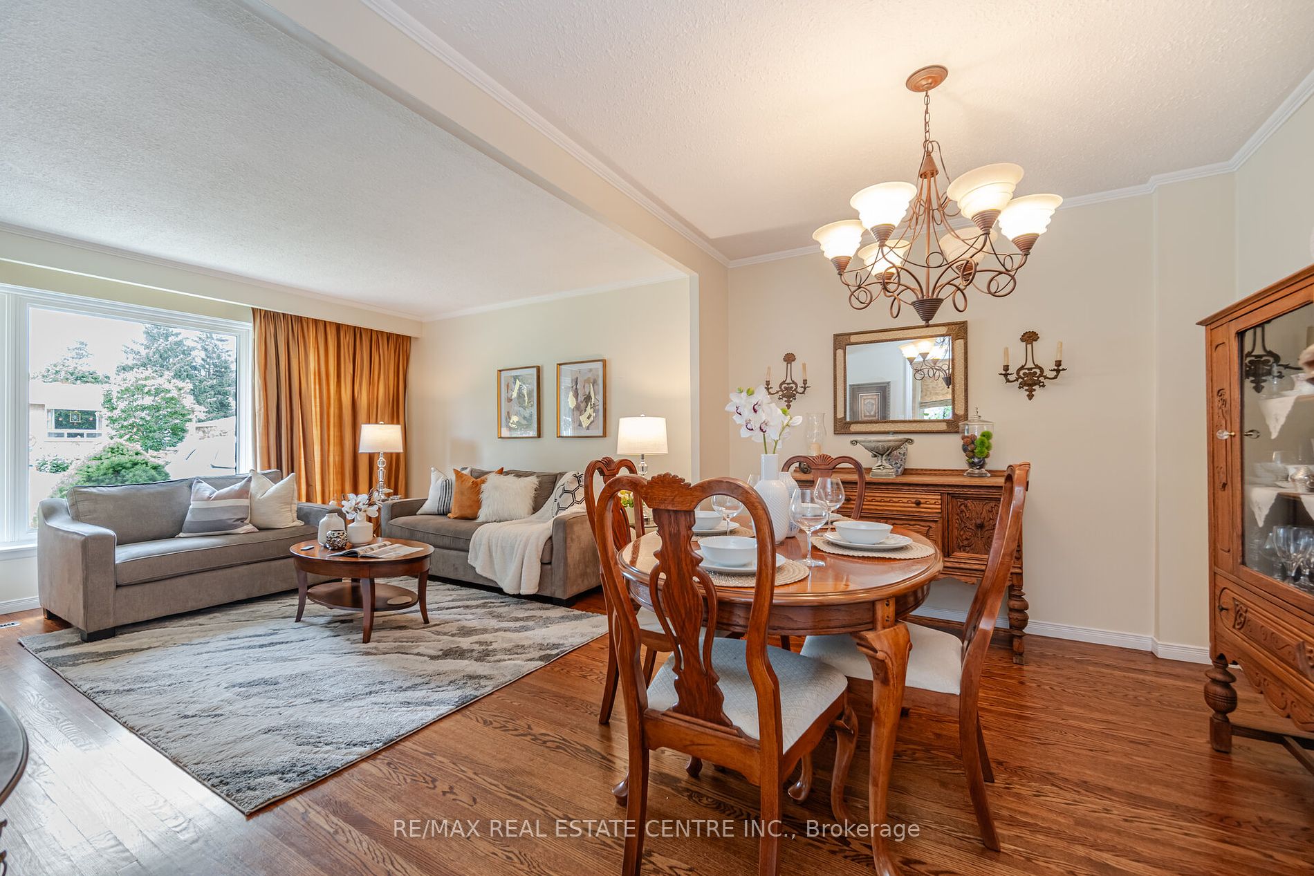 238 Laurier Avenue