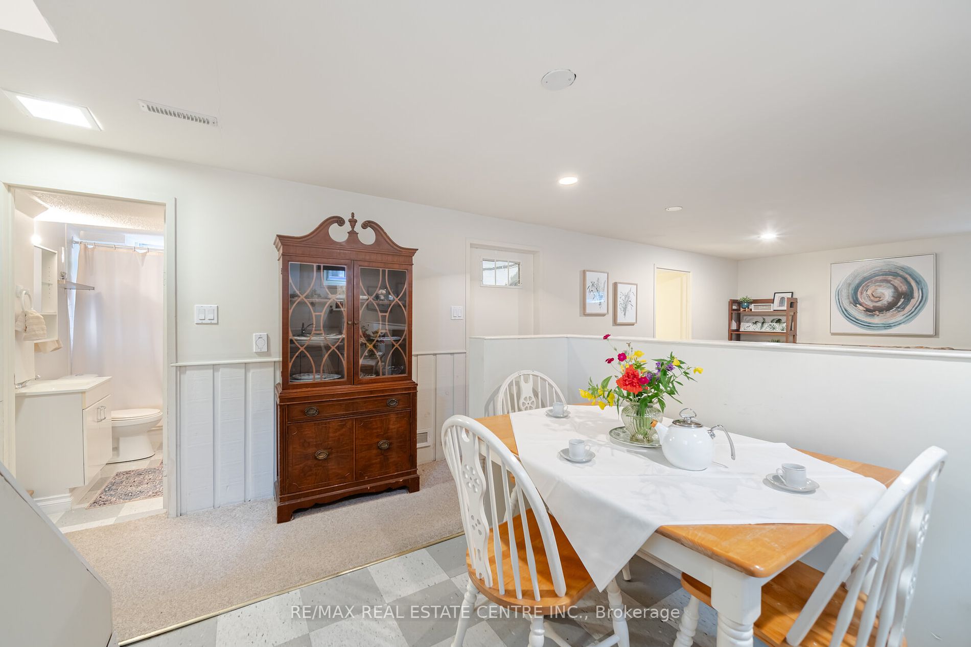 238 Laurier Avenue