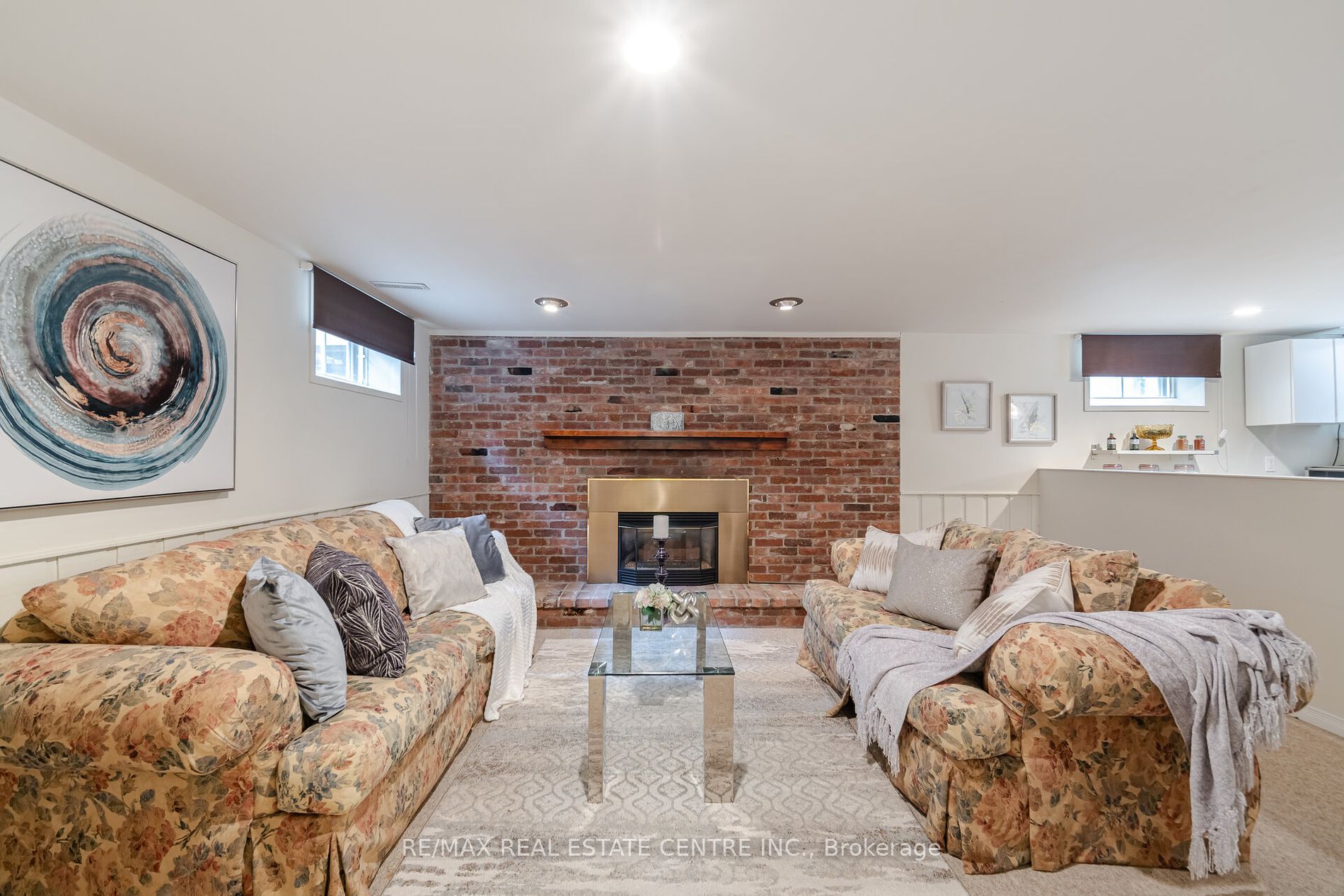 238 Laurier Avenue