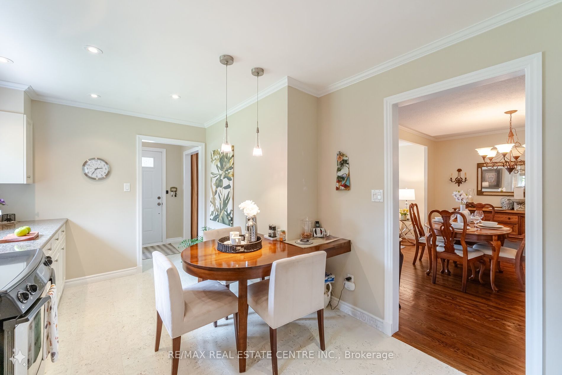 238 Laurier Avenue