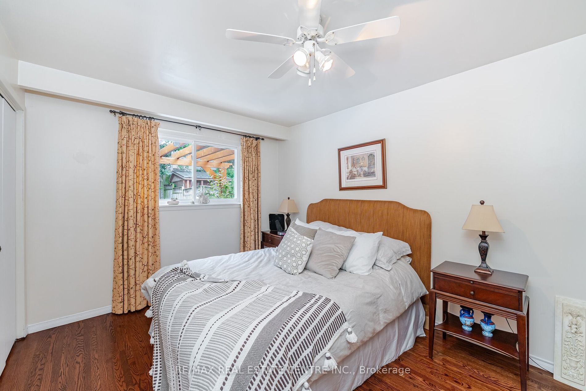238 Laurier Avenue