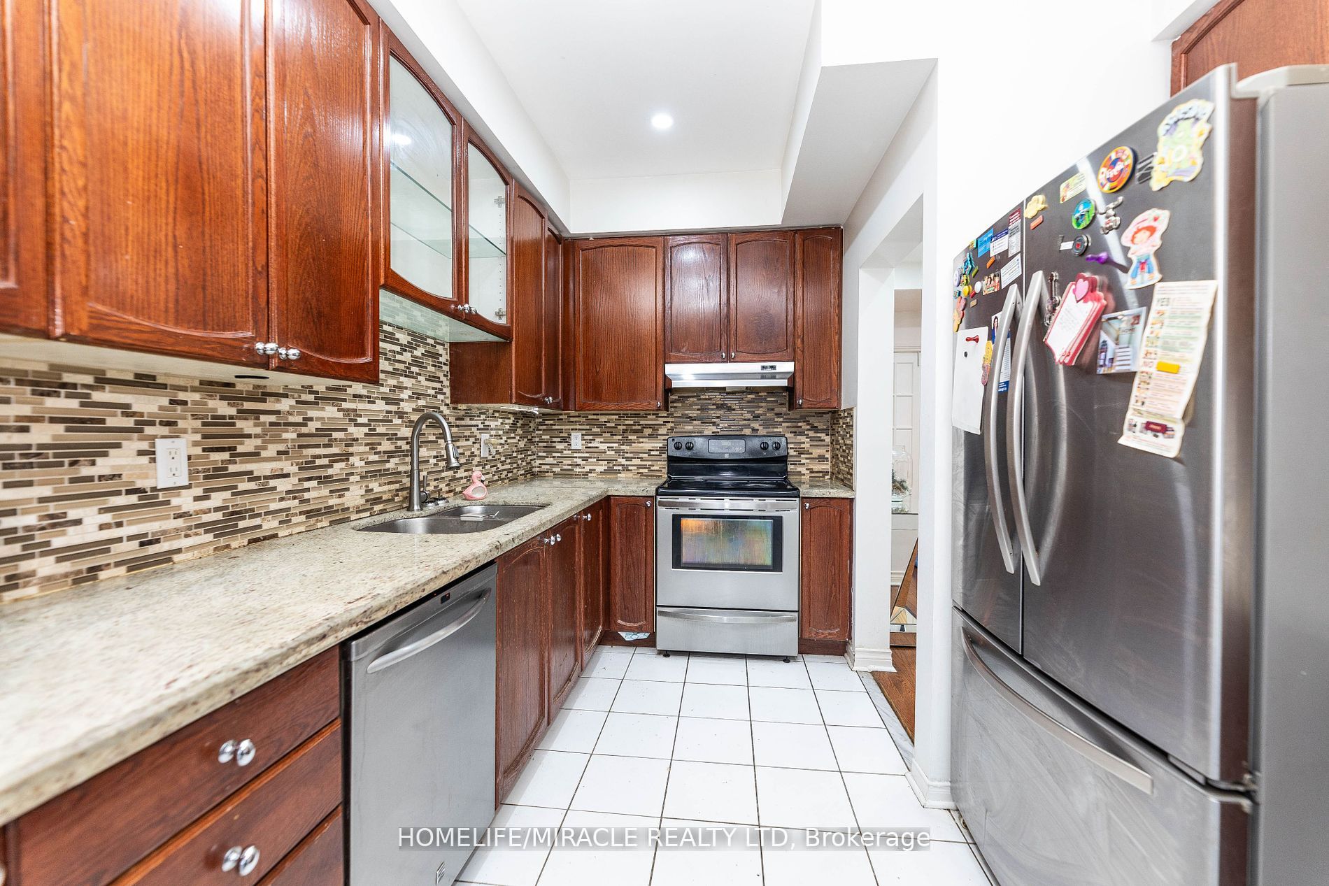 1823 Stevington Crescent