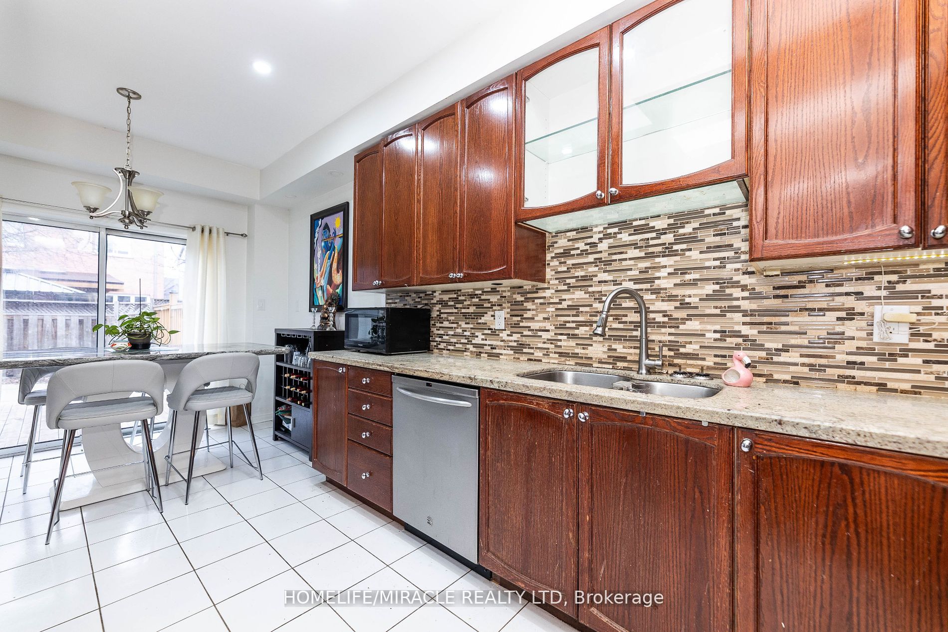 1823 Stevington Crescent