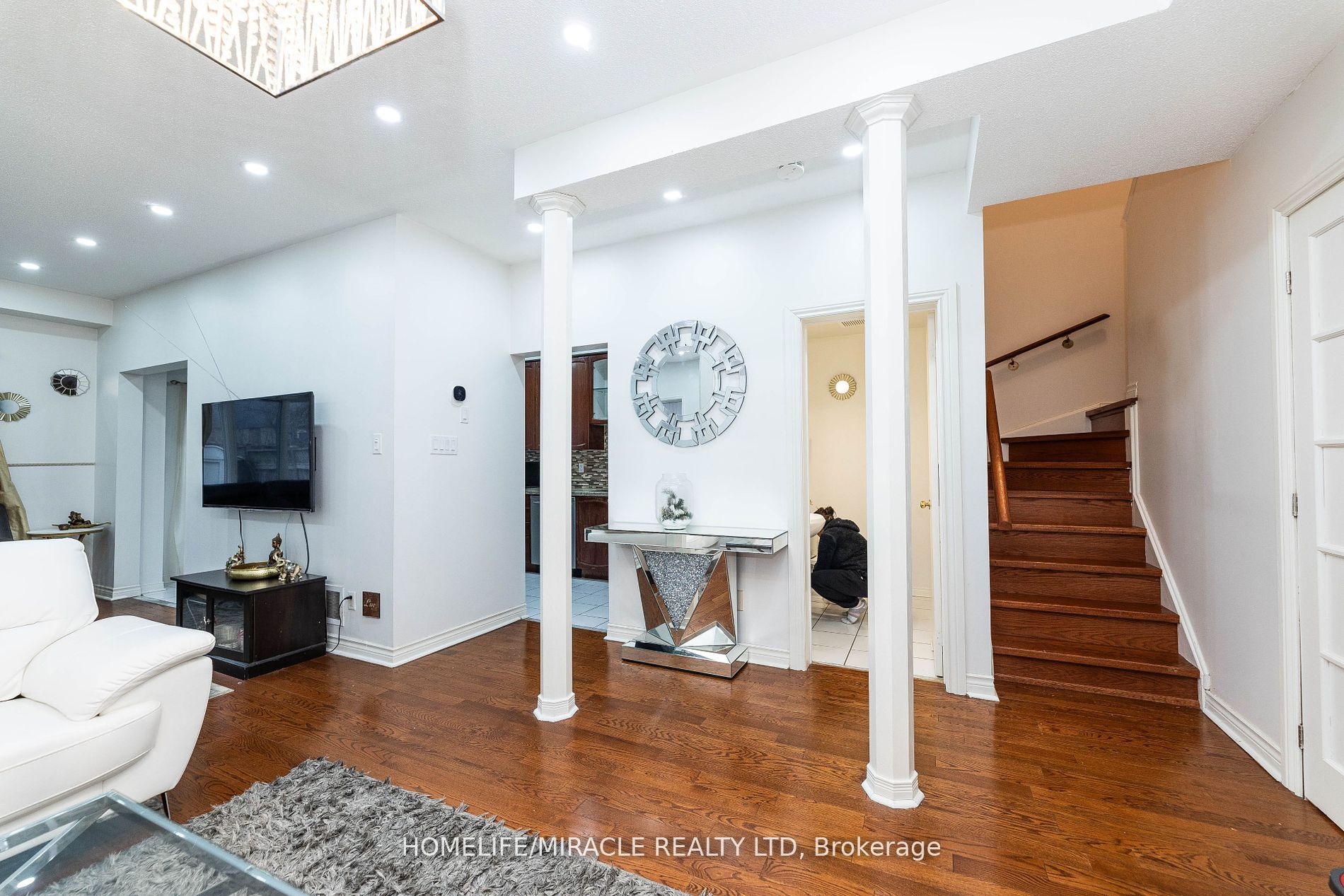 1823 Stevington Crescent