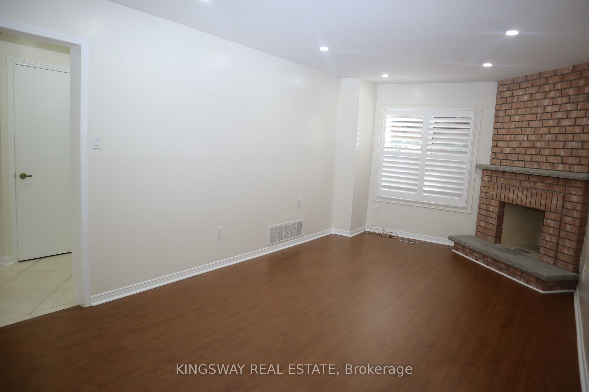 3498 Redmond Rd
