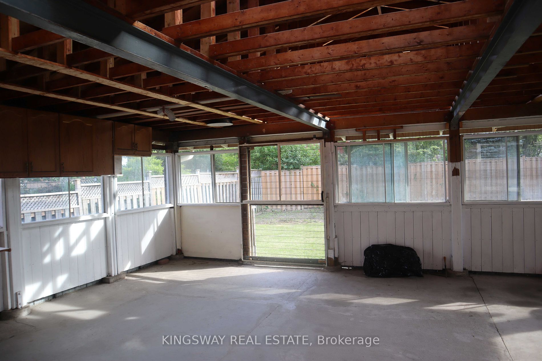 3498 Redmond Rd