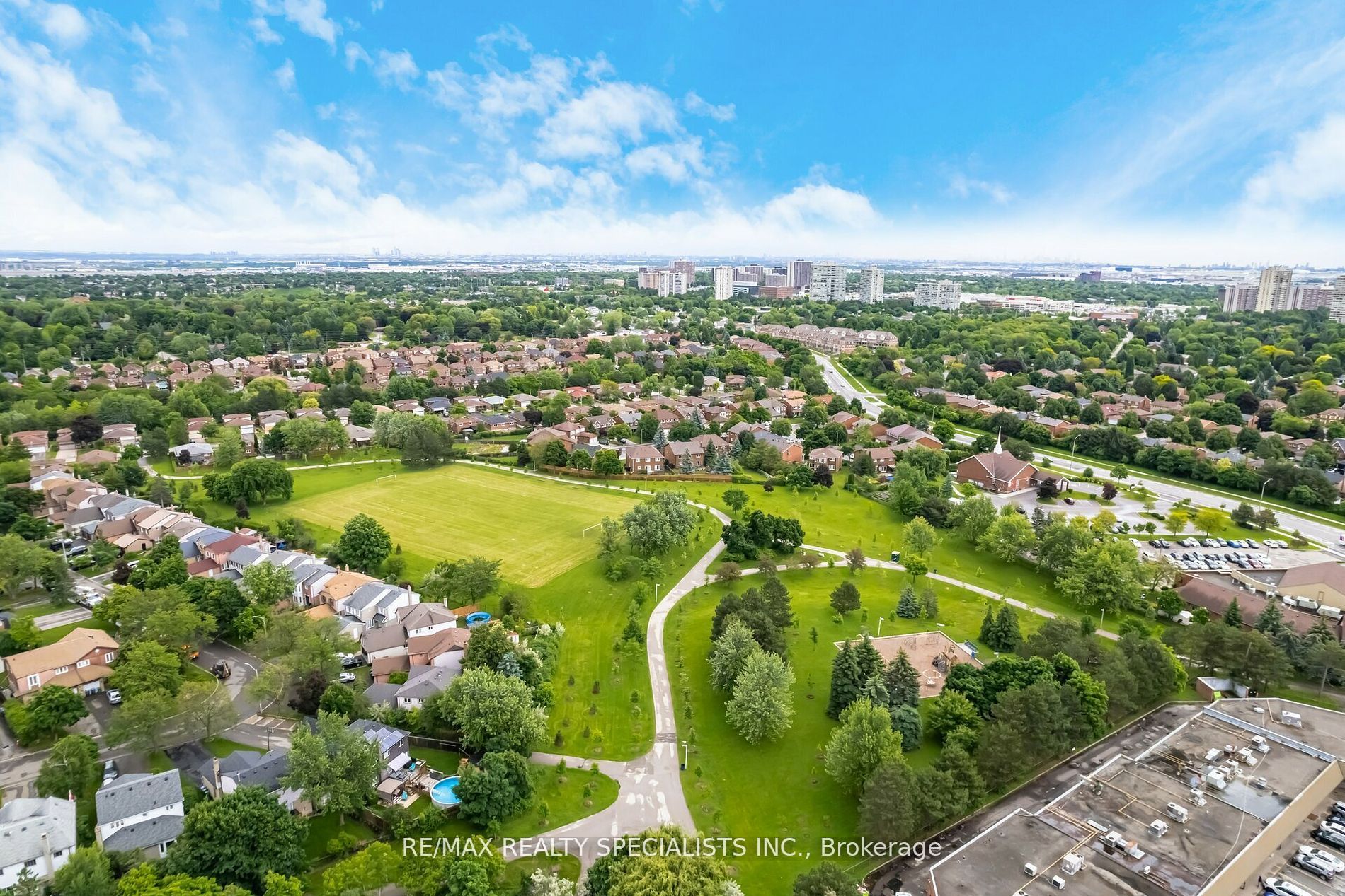 37 Ladin Dr