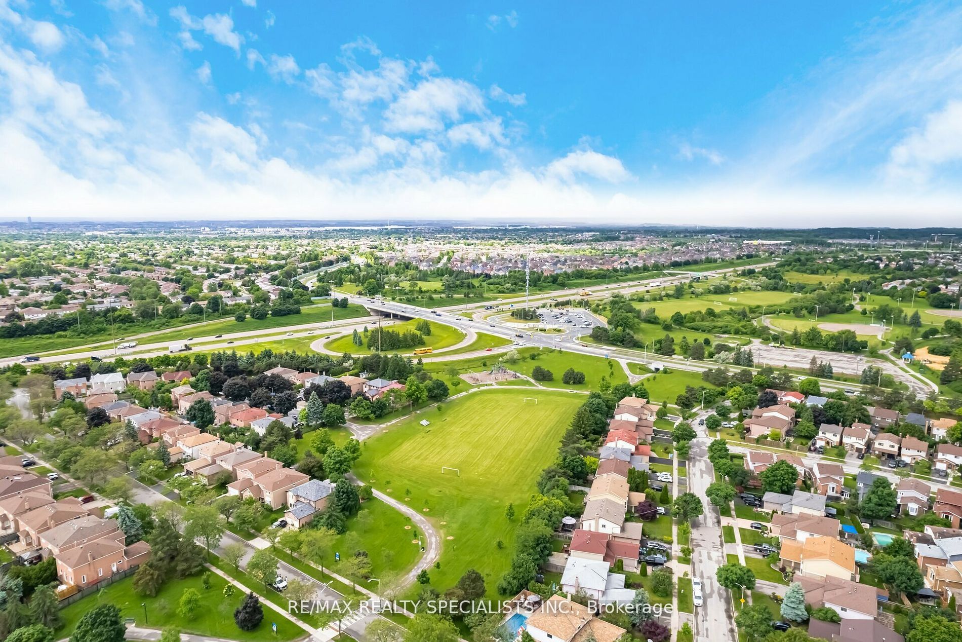 37 Ladin Dr