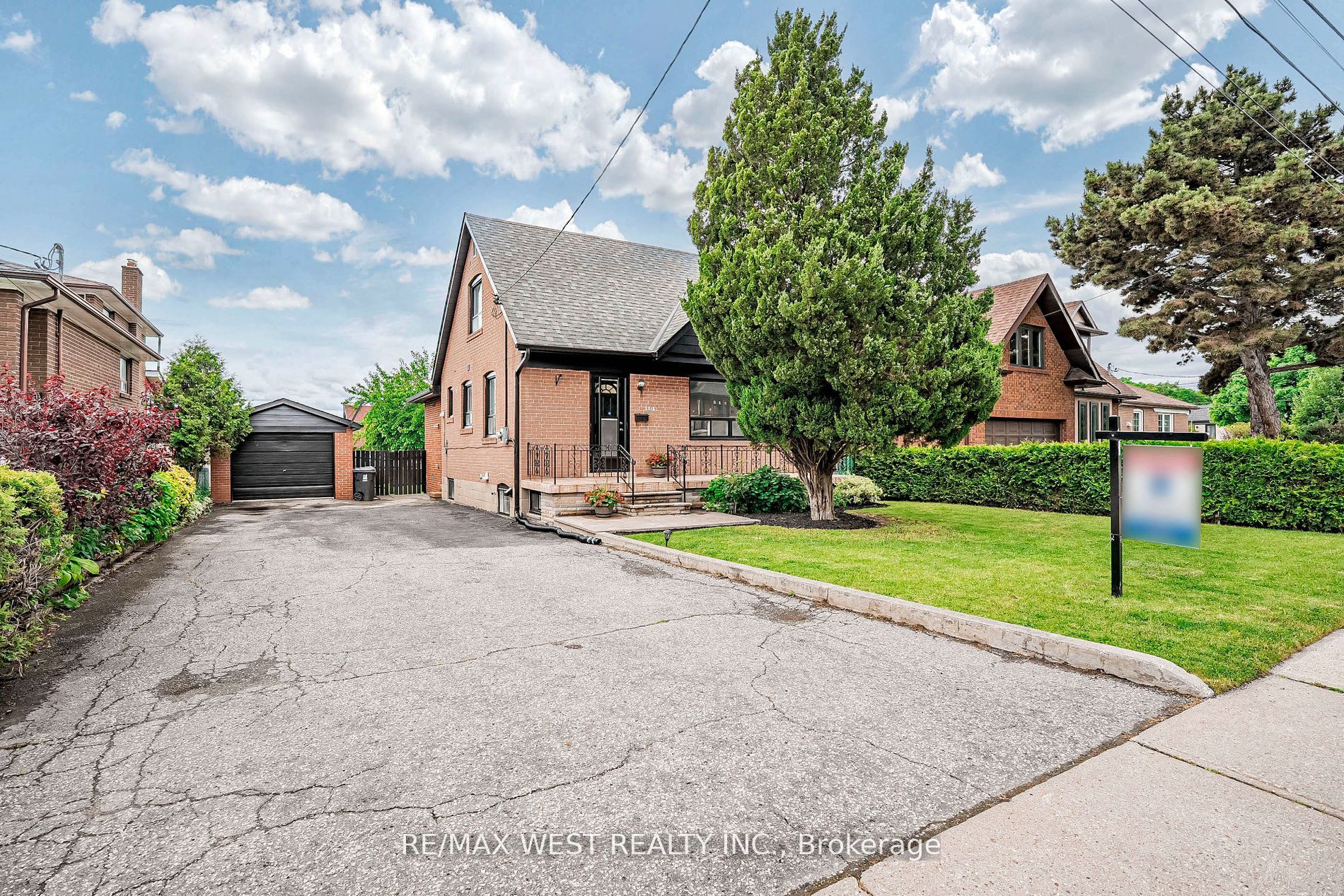 114 Lexfield Ave