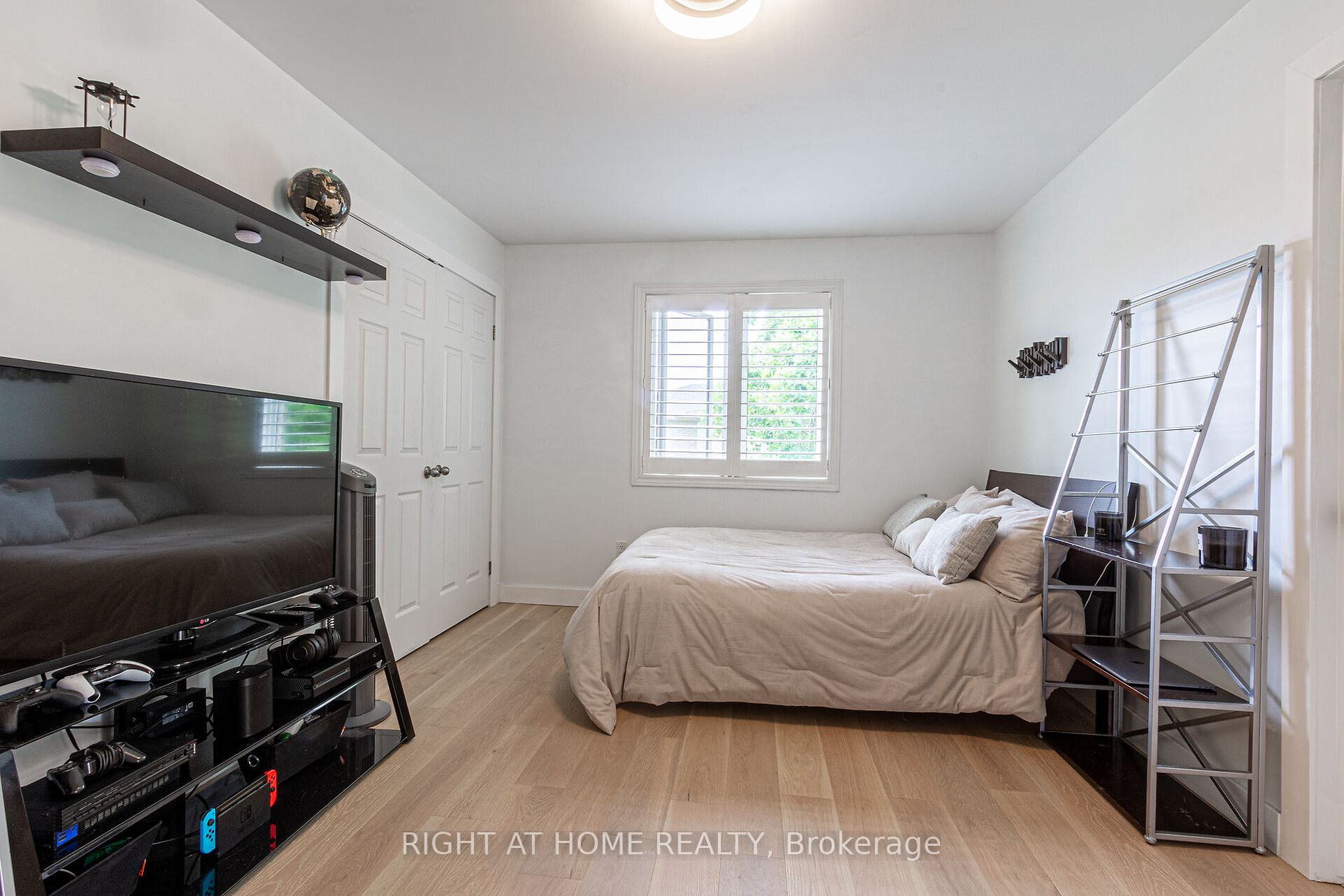 2363 Yolanda Drive