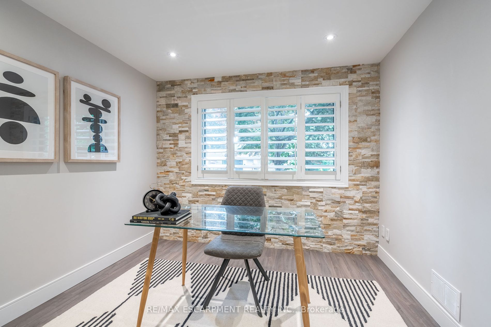 358 Arden Crescent