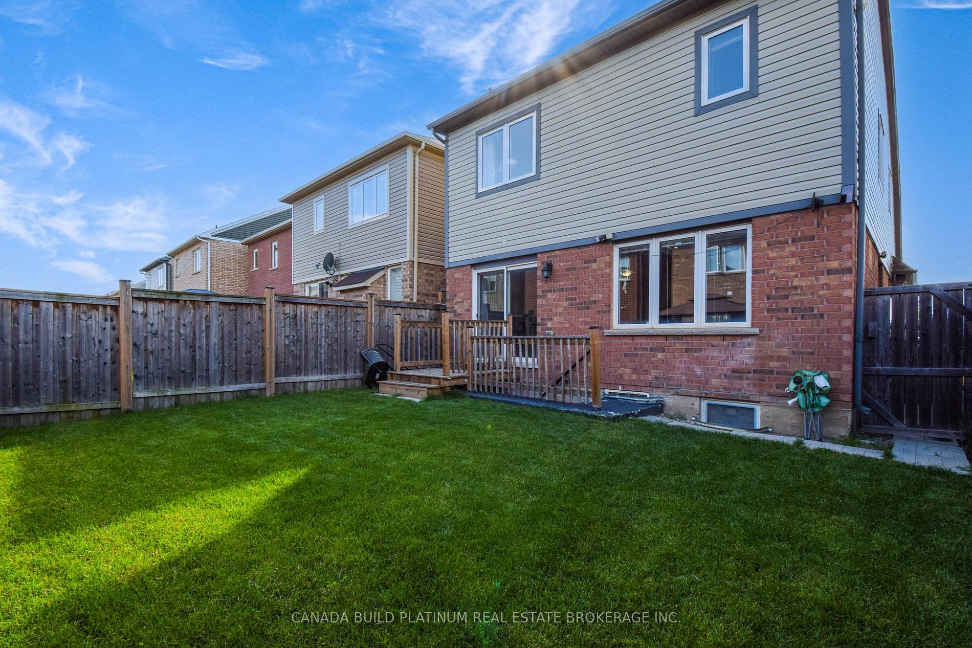 31 Tribune Dr
