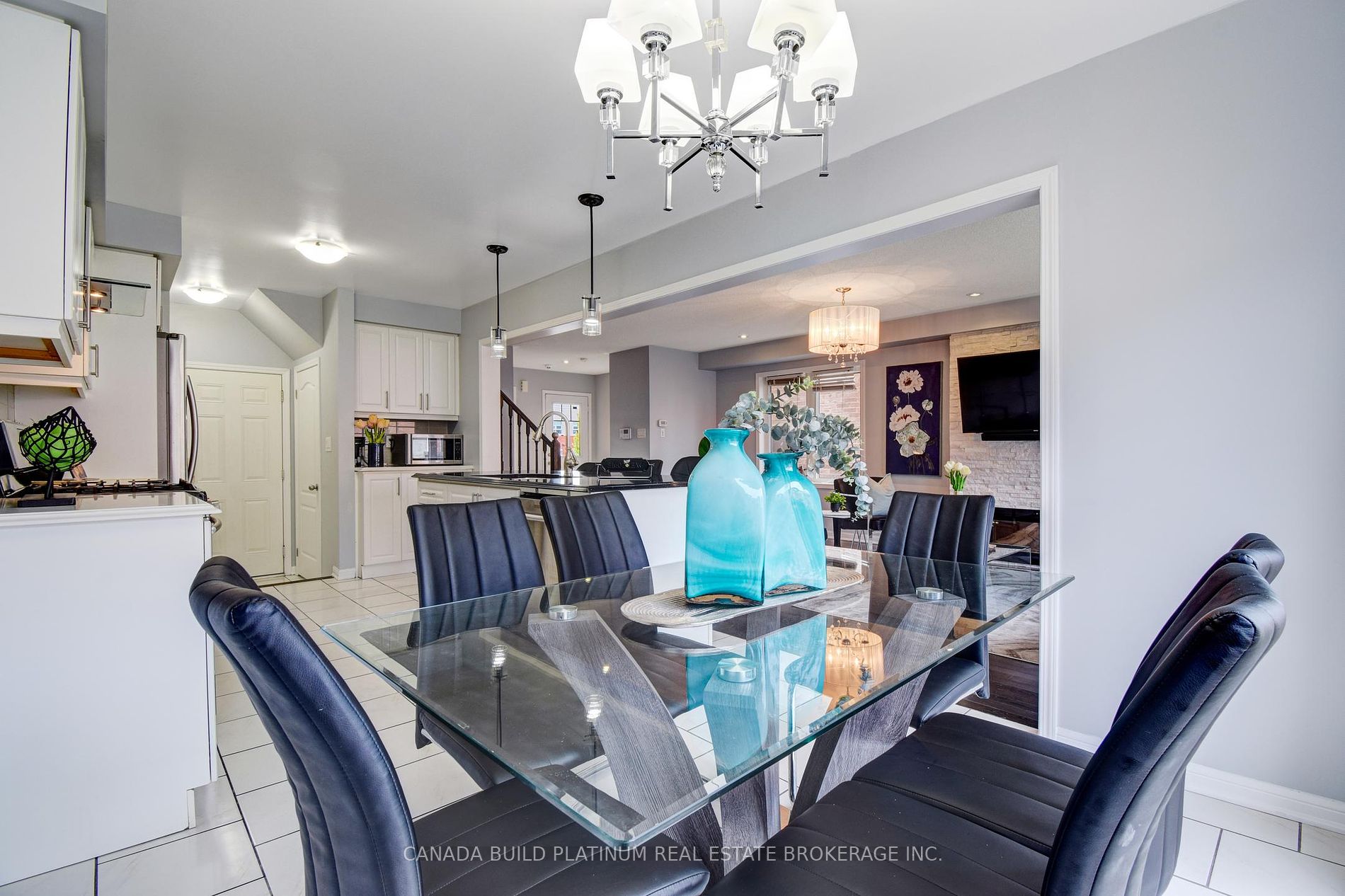 31 Tribune Dr