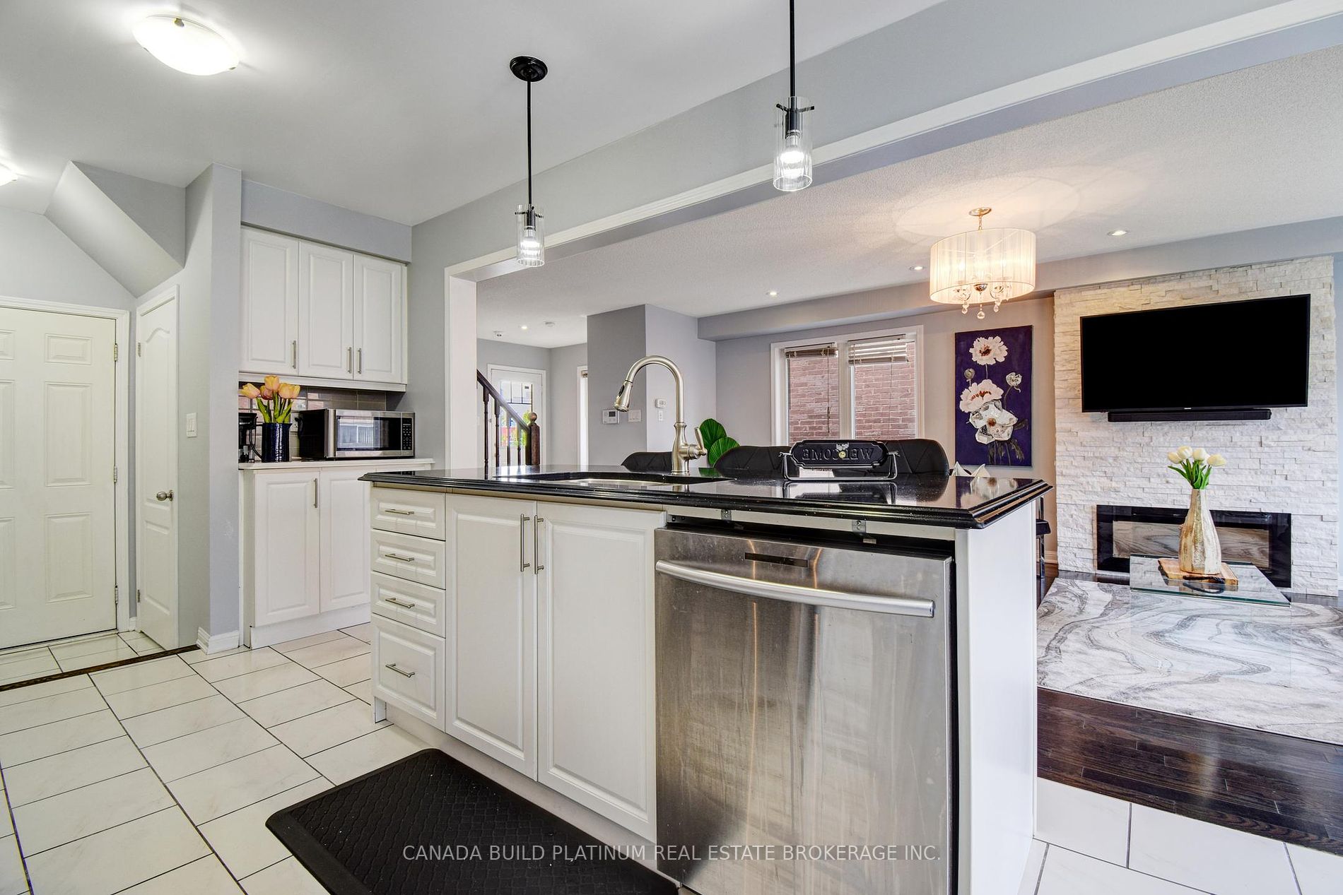 31 Tribune Dr