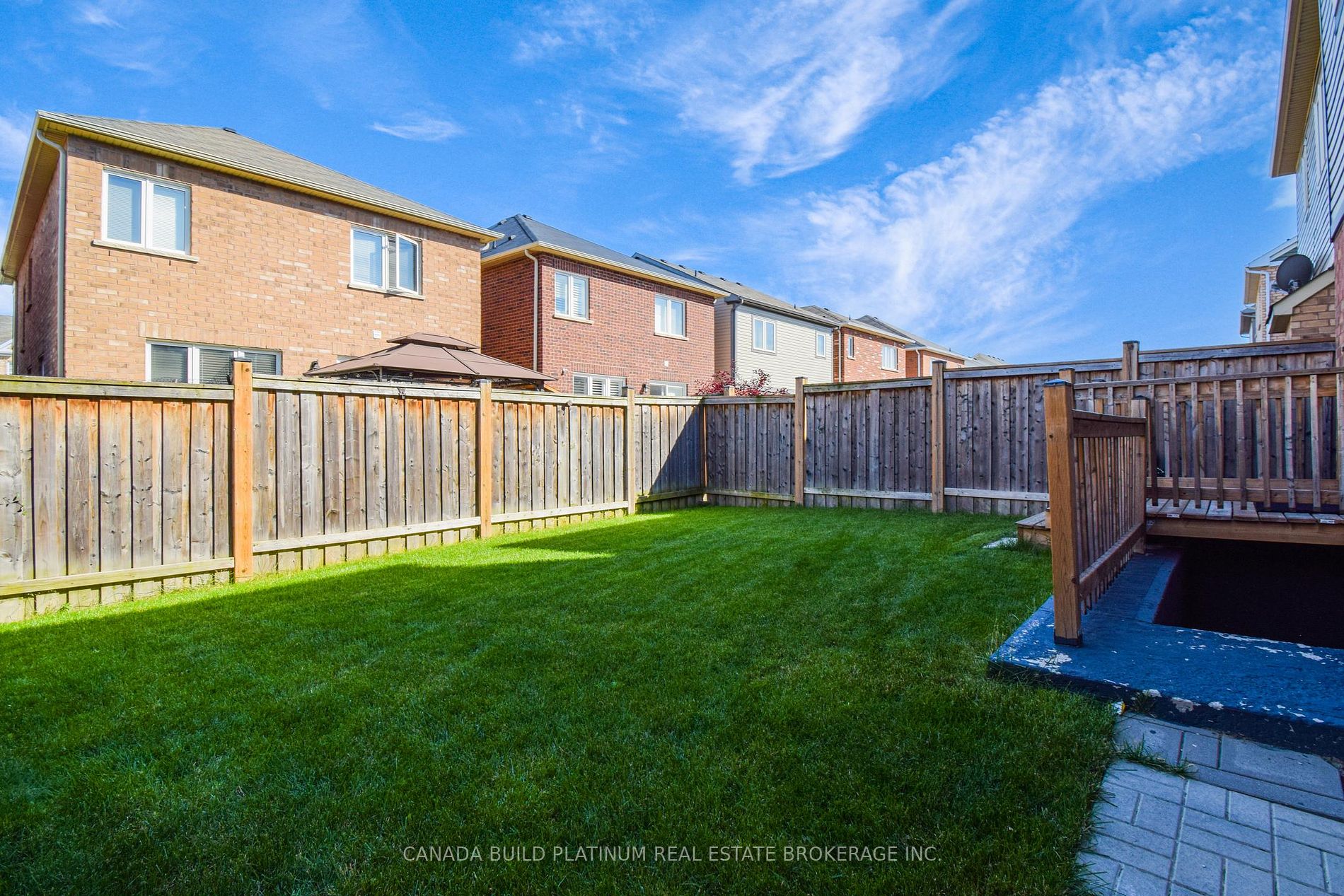 31 Tribune Dr