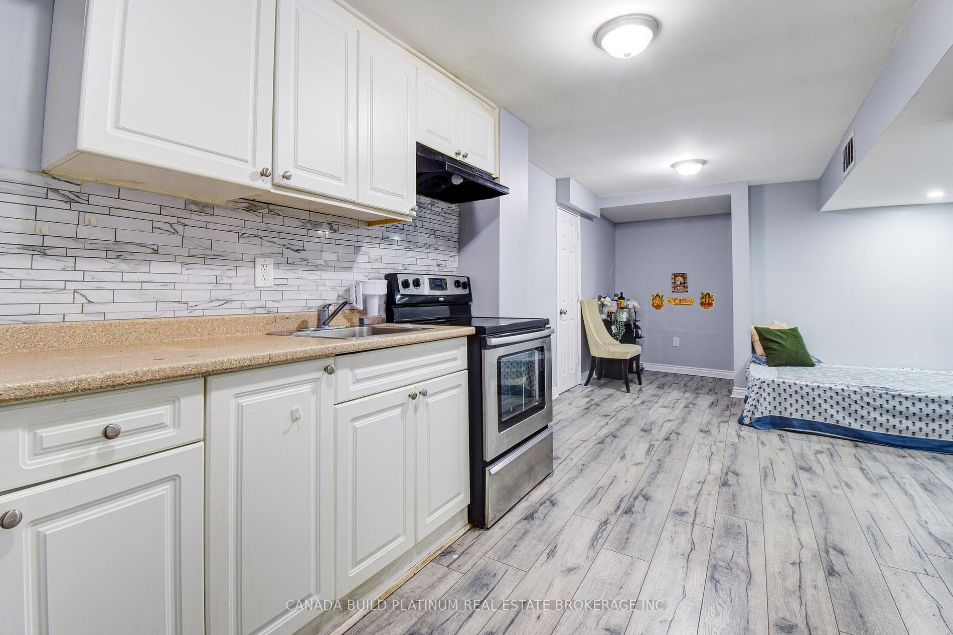 31 Tribune Dr