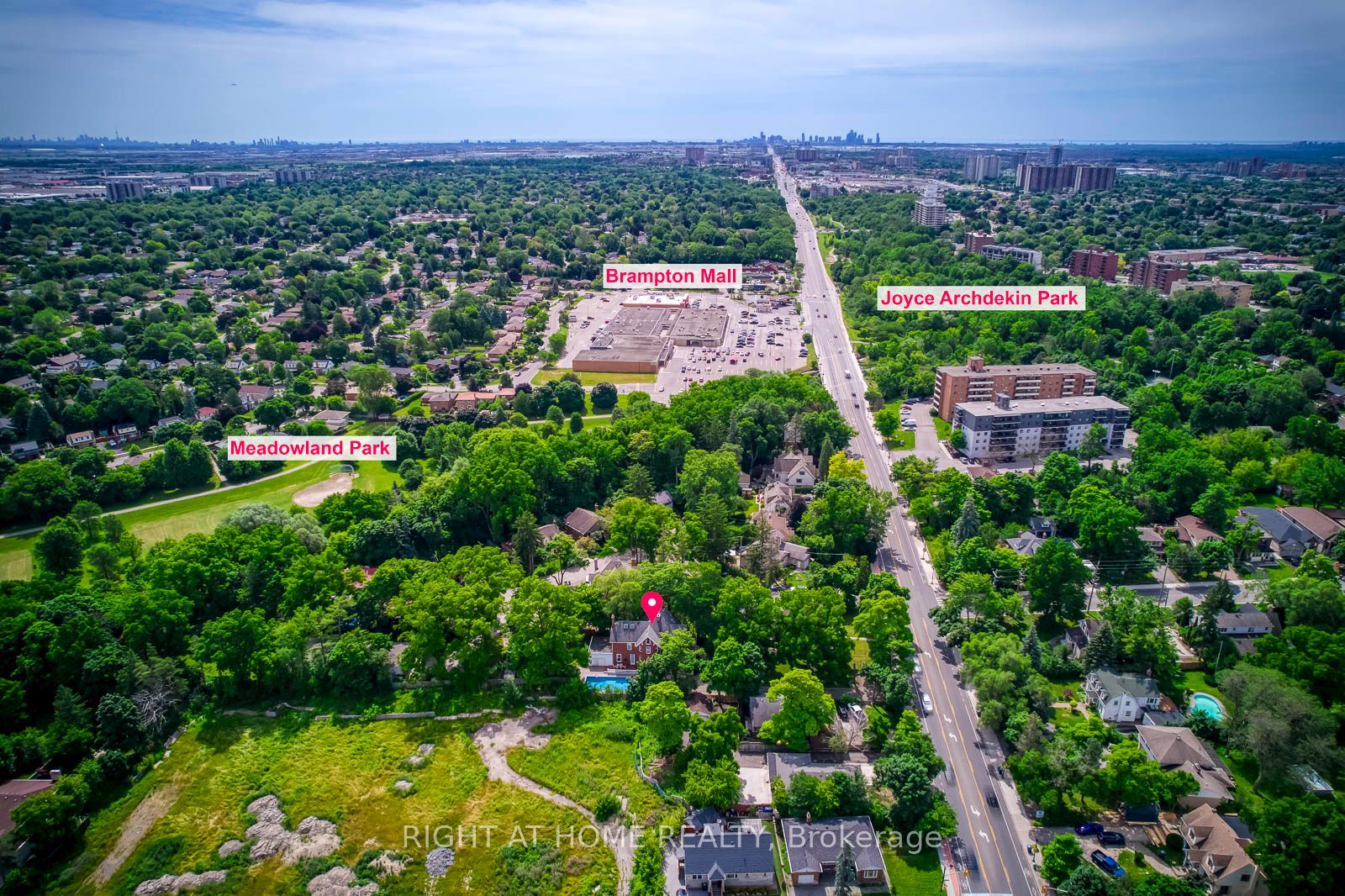 118 Main St S