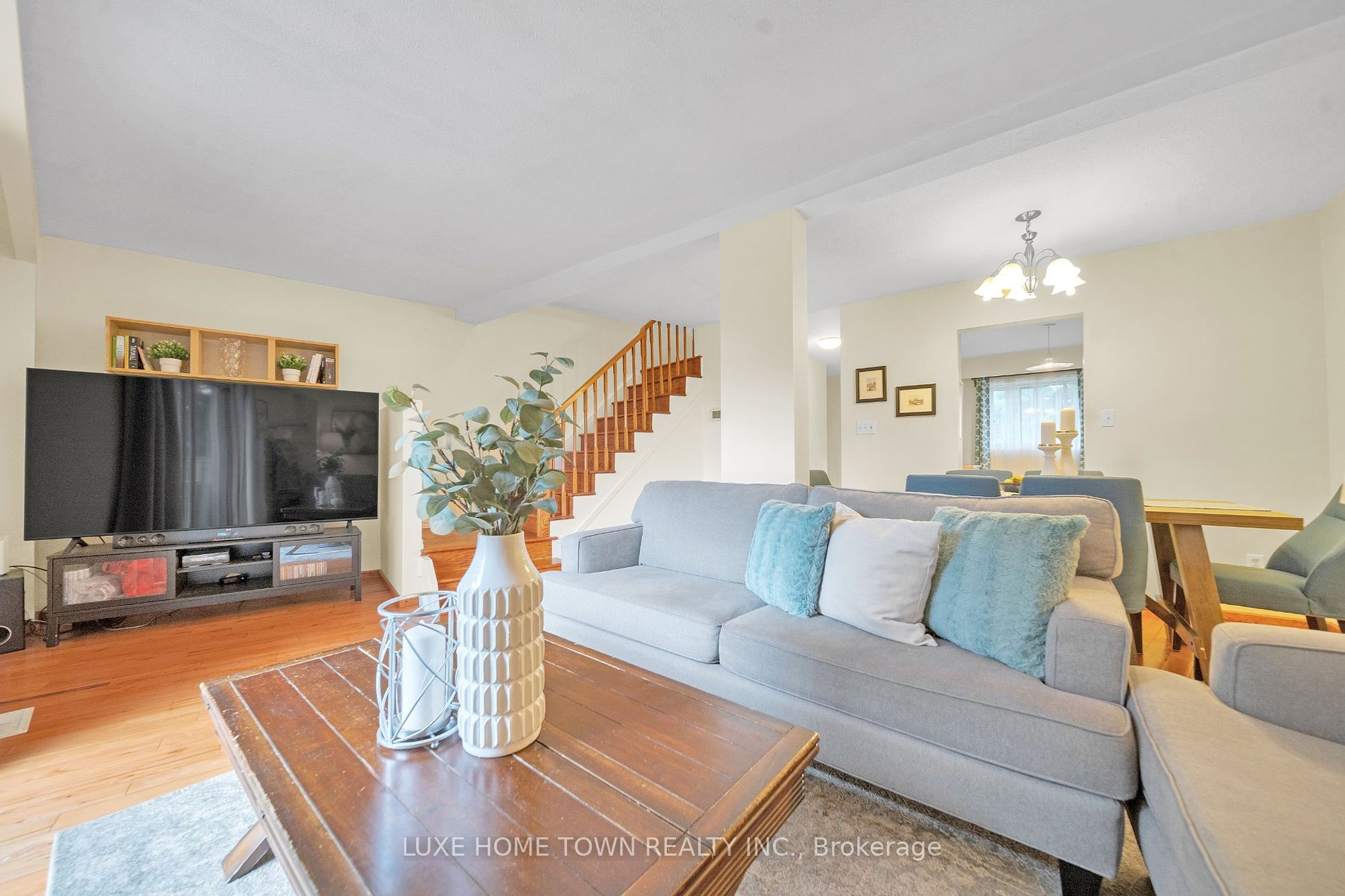 400 Mississauga Valley Boulevard #160