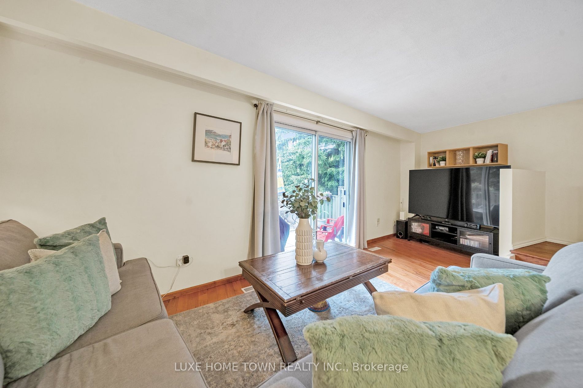 400 Mississauga Valley Boulevard #160