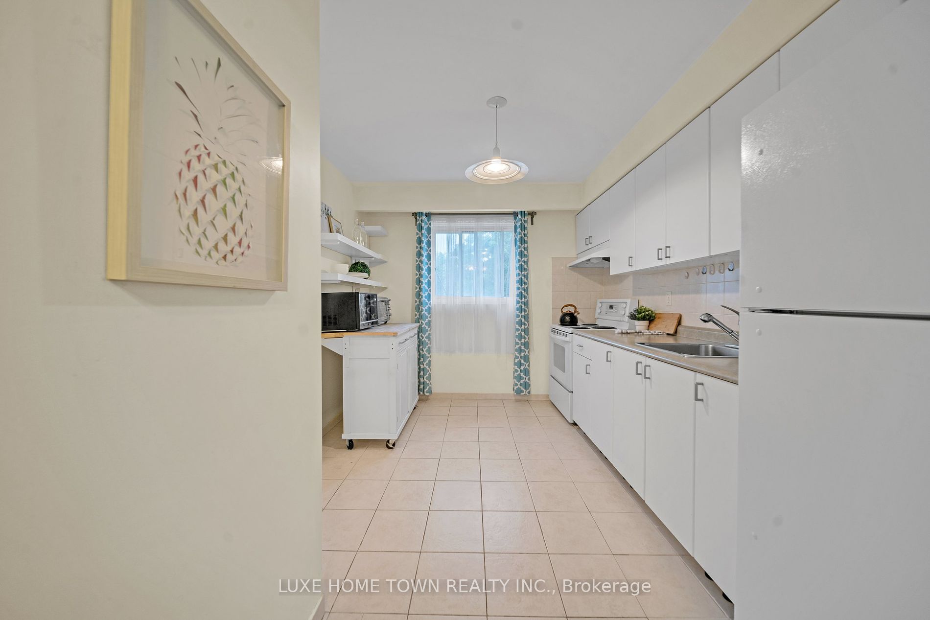 400 Mississauga Valley Boulevard #160