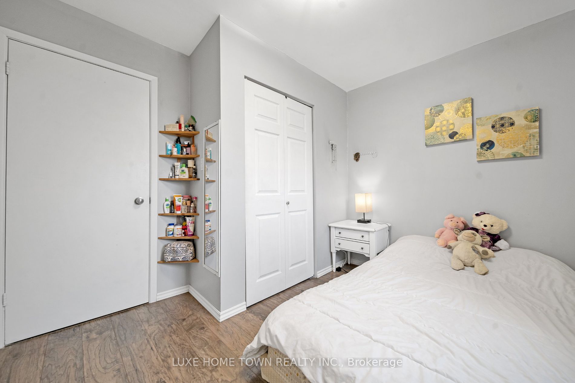400 Mississauga Valley Boulevard #160