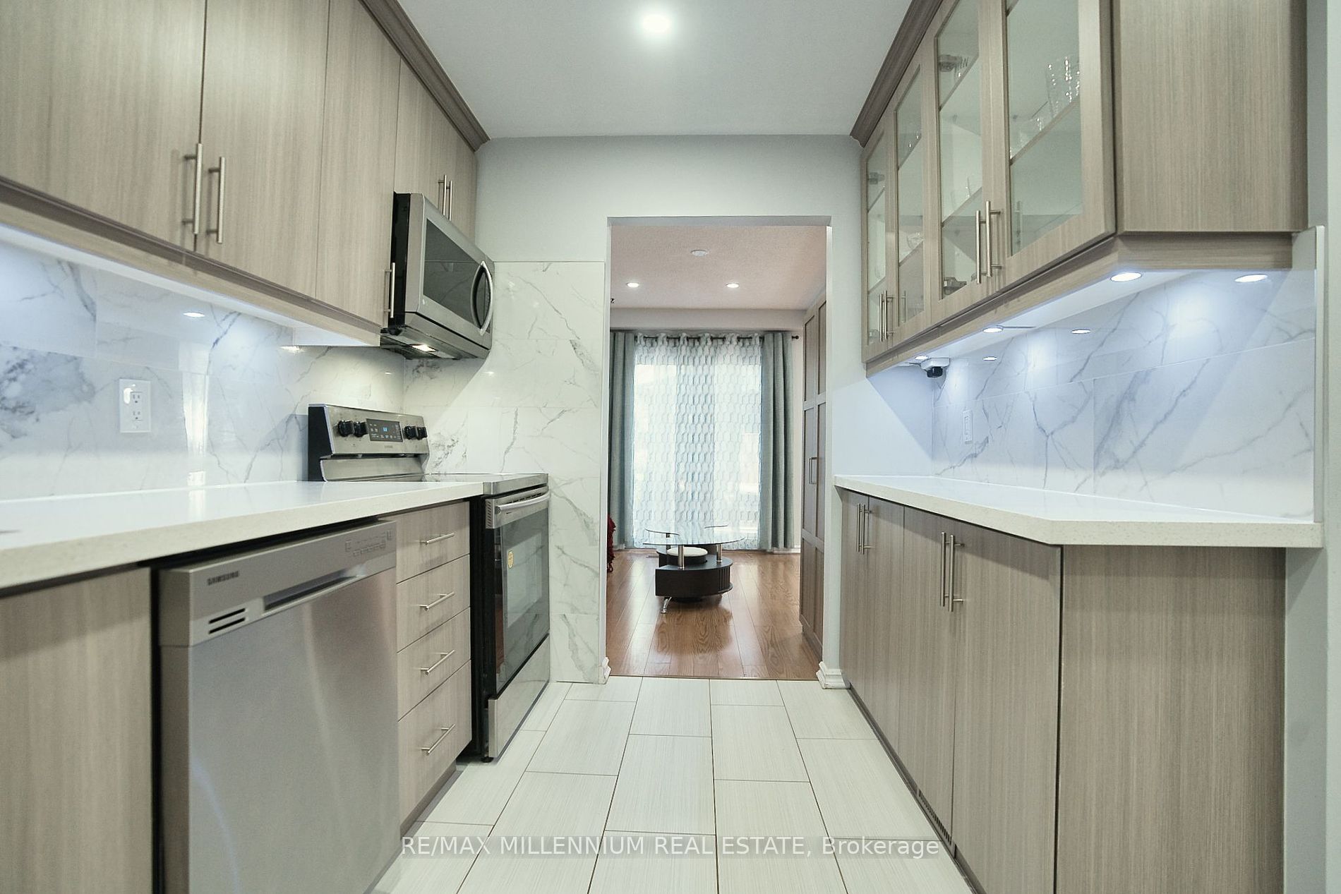 2700 BATTLEFORD Road #19