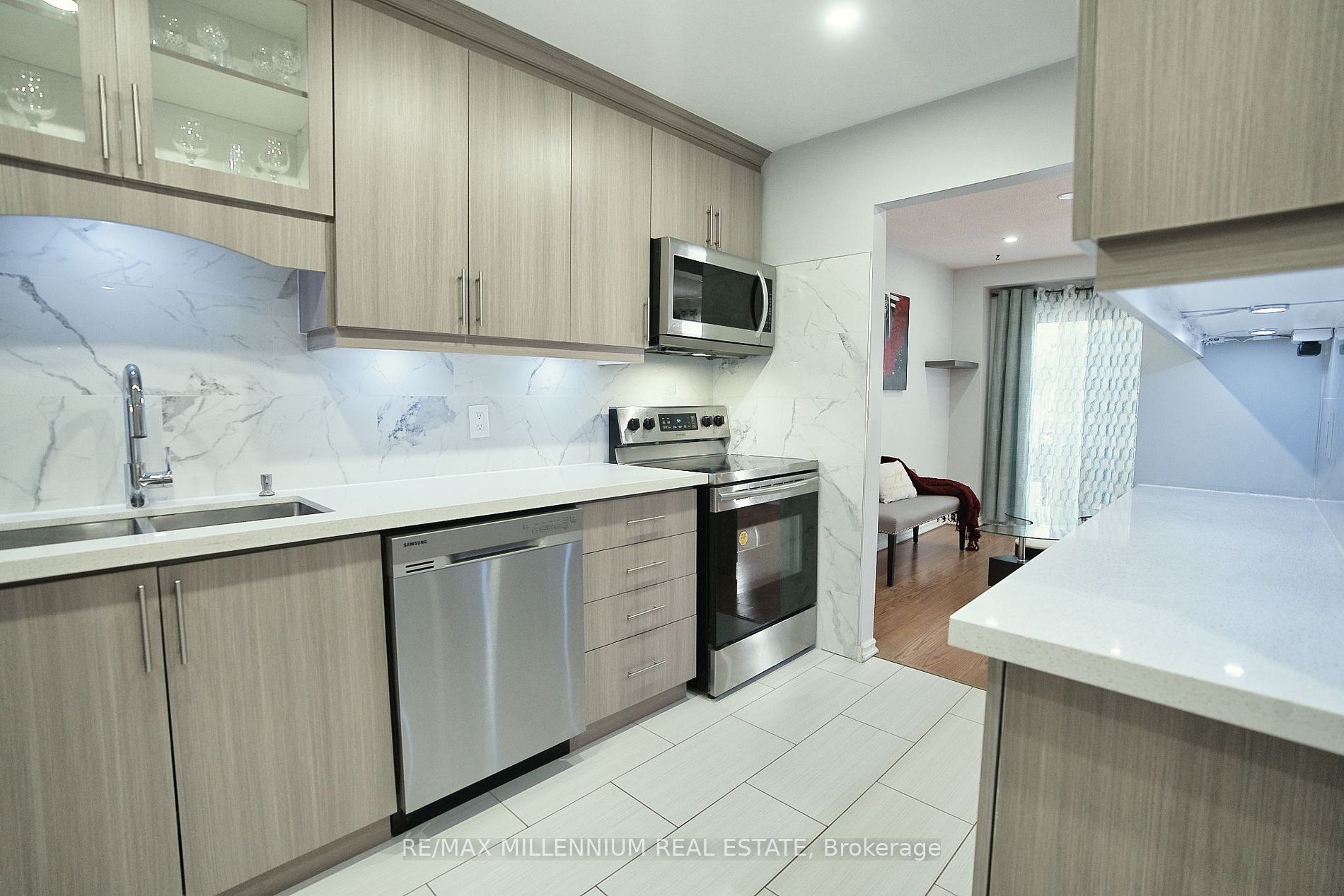 2700 BATTLEFORD Road #19
