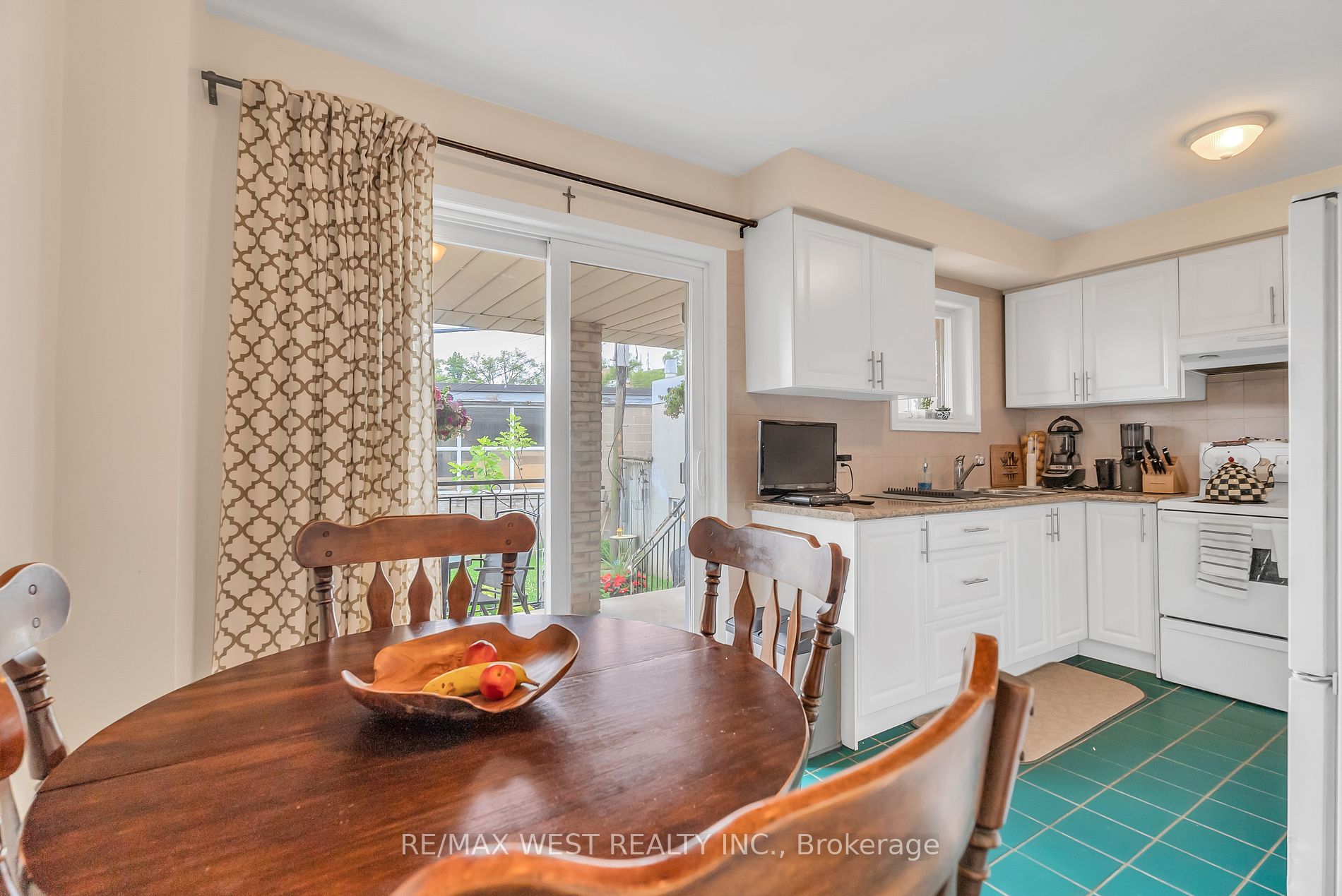 103 Bernice Cres