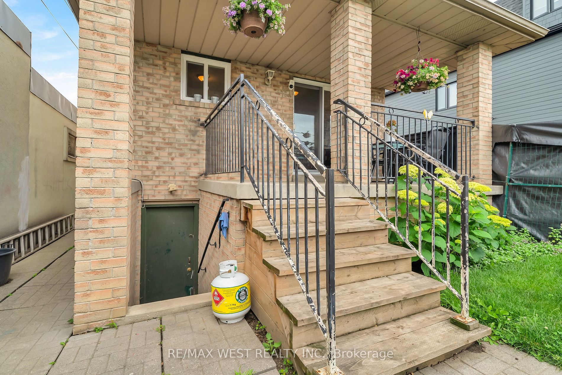 103 Bernice Cres