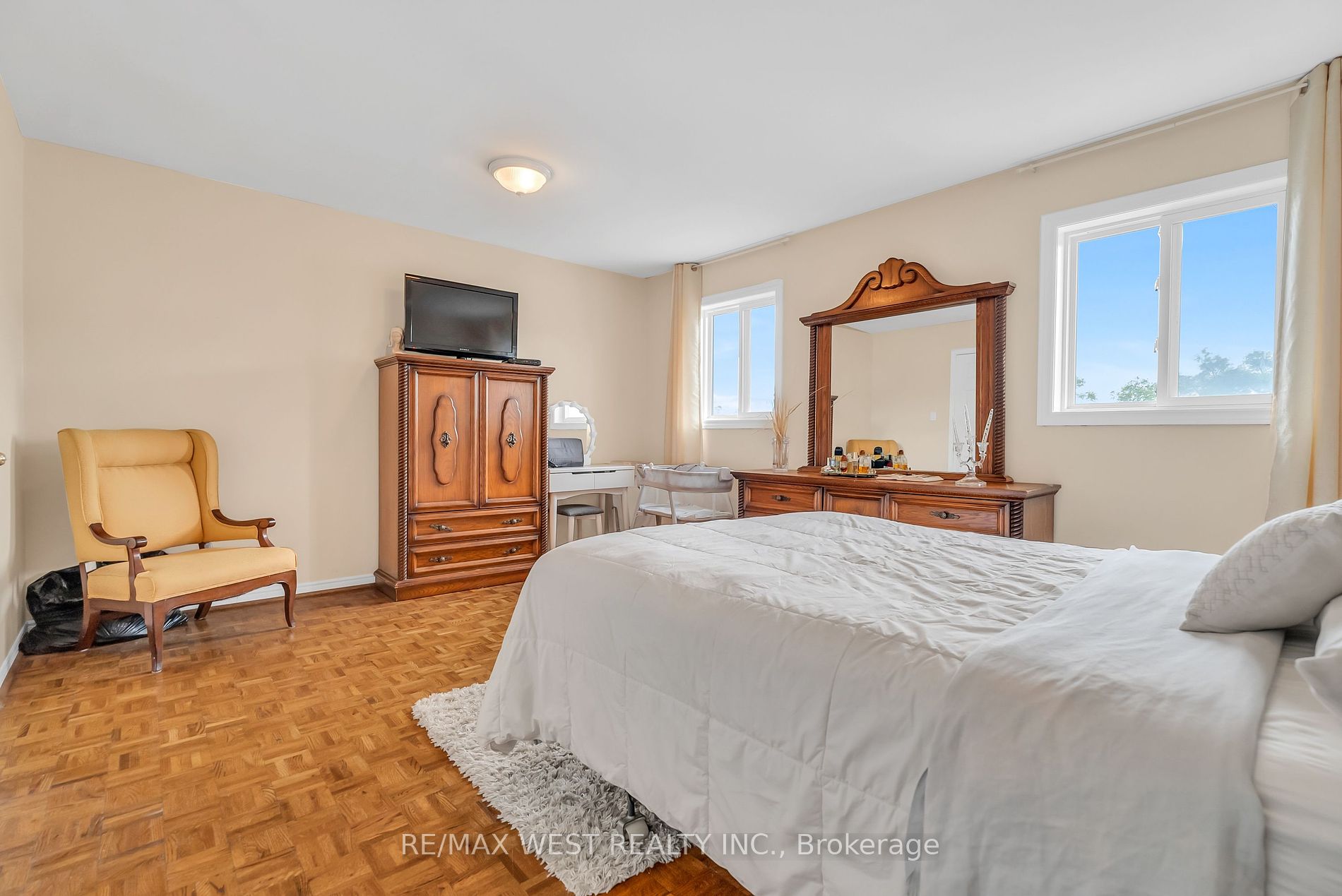 103 Bernice Cres