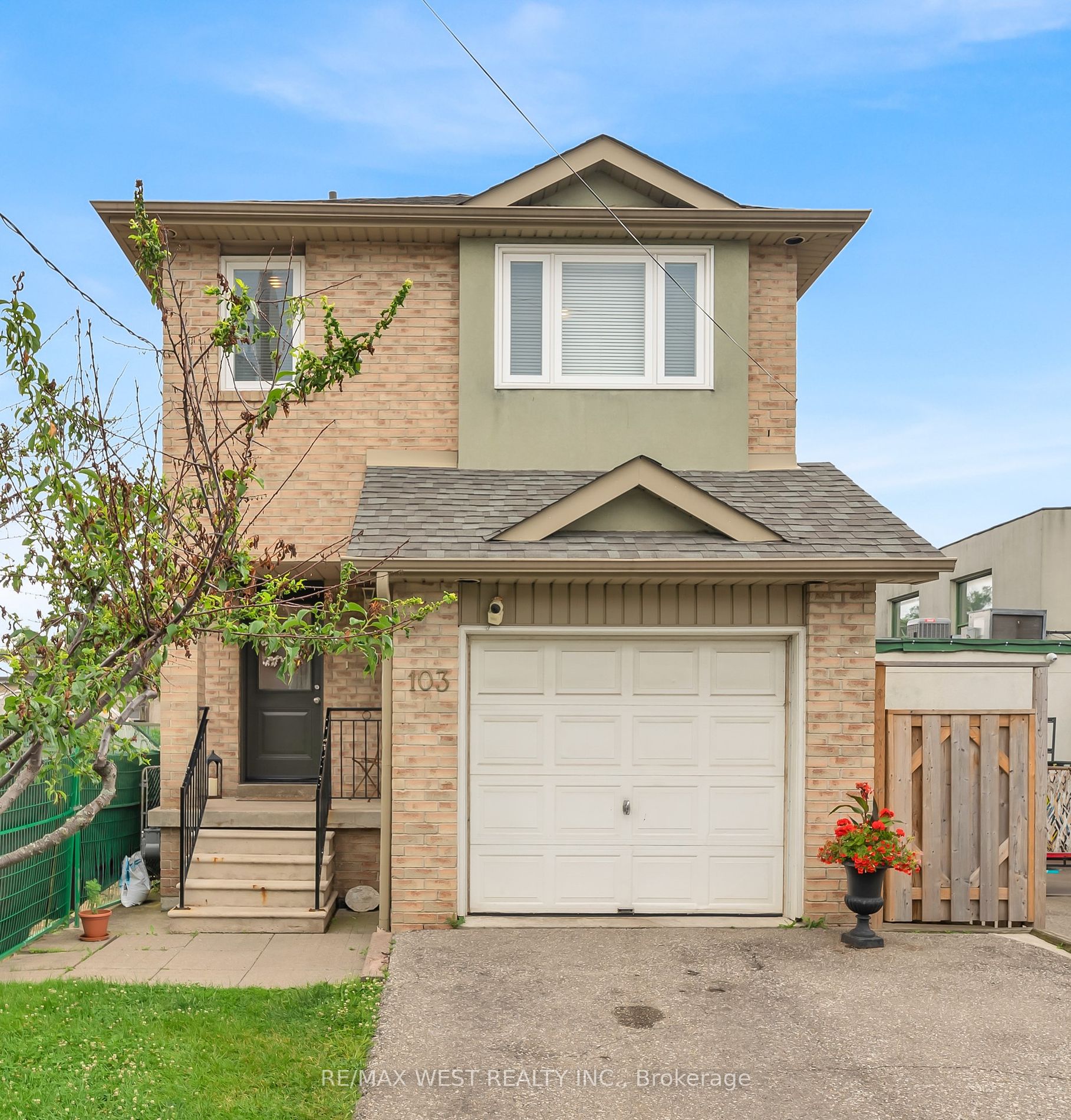 103 Bernice Cres