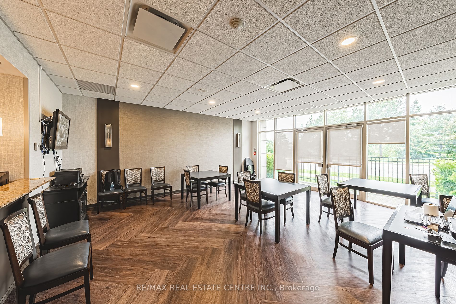 2325 Central Park Drive, #1112